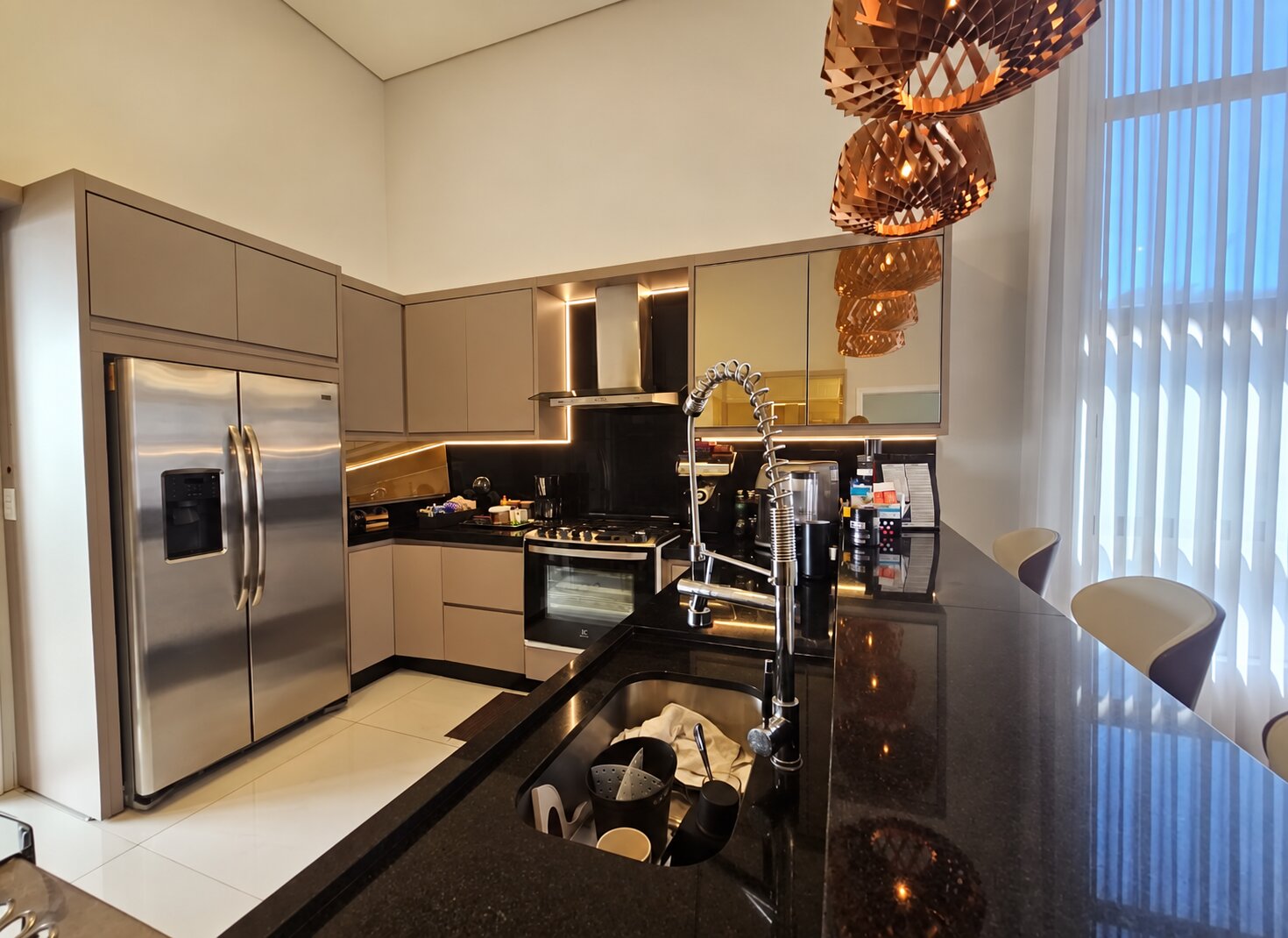 Casa com 3 Quartos, 276 m² à Venda no Jardim São Conrado - Maringá/PR