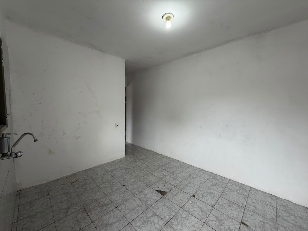 Casa com 1 Quarto, 36 m² - Conj. Inocente Vila Nova Júnior, Maringá/PR