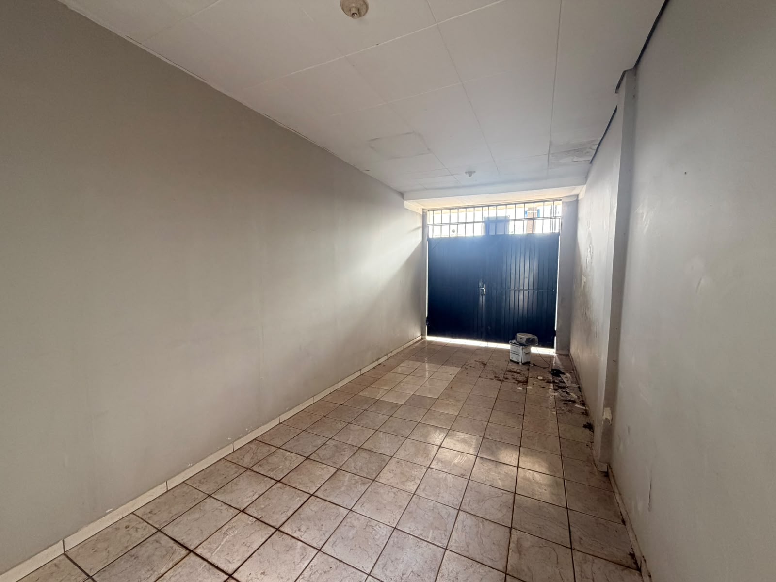 Casa com 2 Quartos e 70m² à Venda no Jardim Liberdade III, Maringá/PR