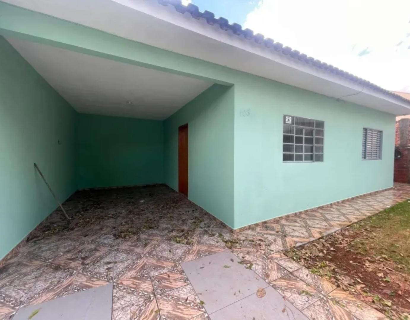 Casa para alugar com 2 Quartos em Maringá