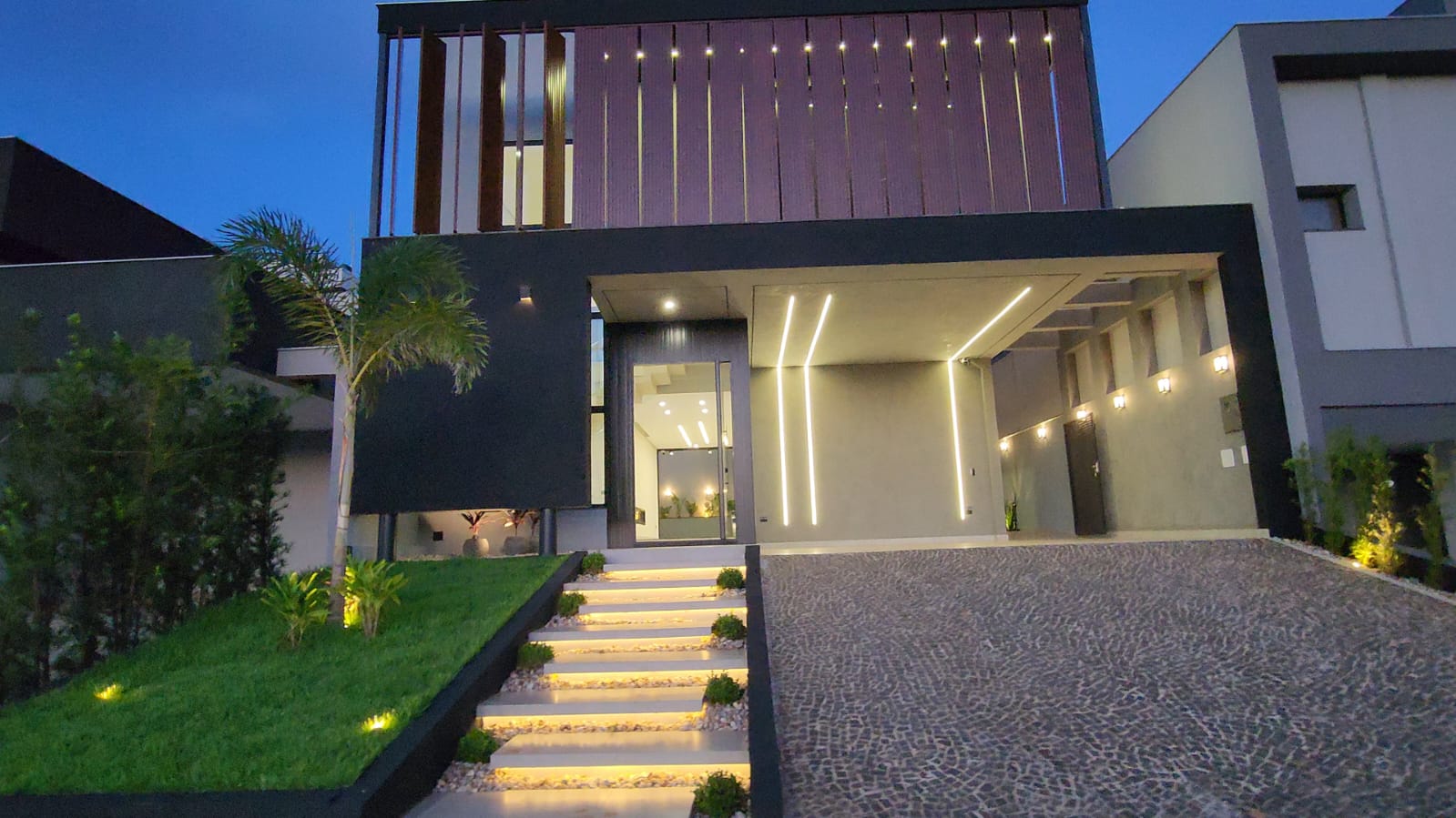 🏡 SOBRADO À VENDA | PARQUE TAUÁ – LONDRINA