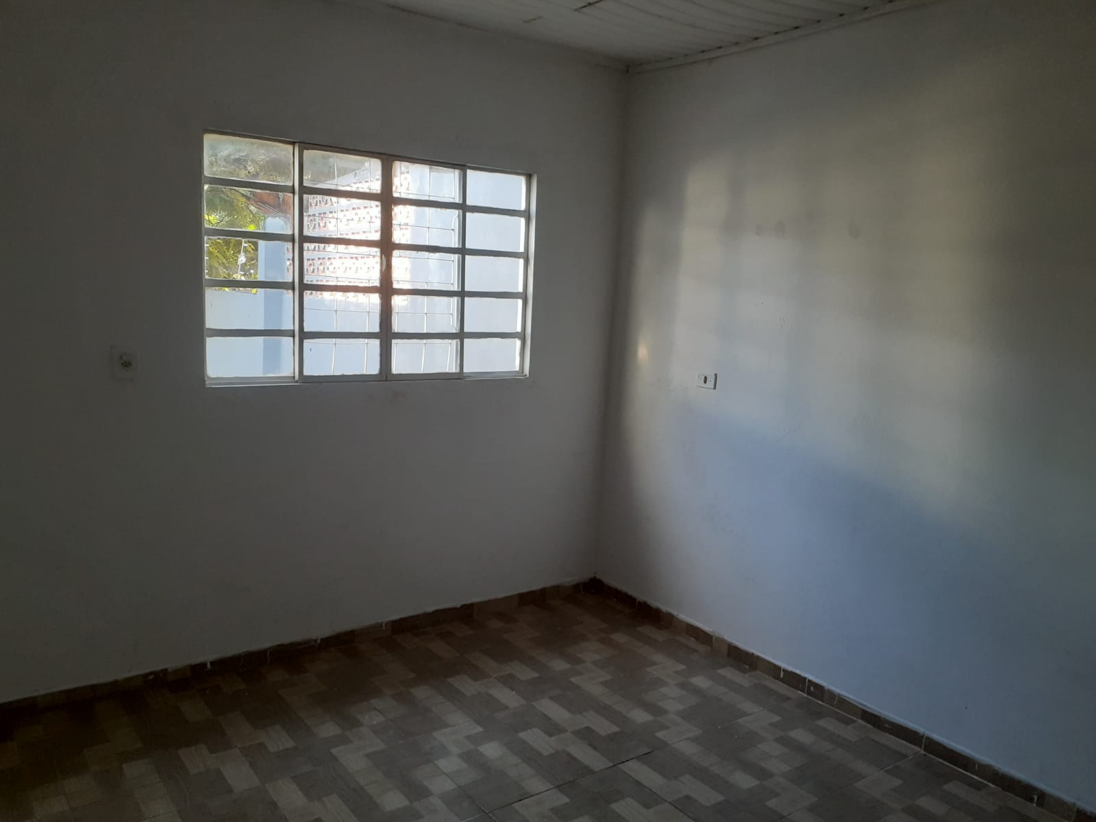 casa com 3 quartos + 1 banheiro em Sarandi