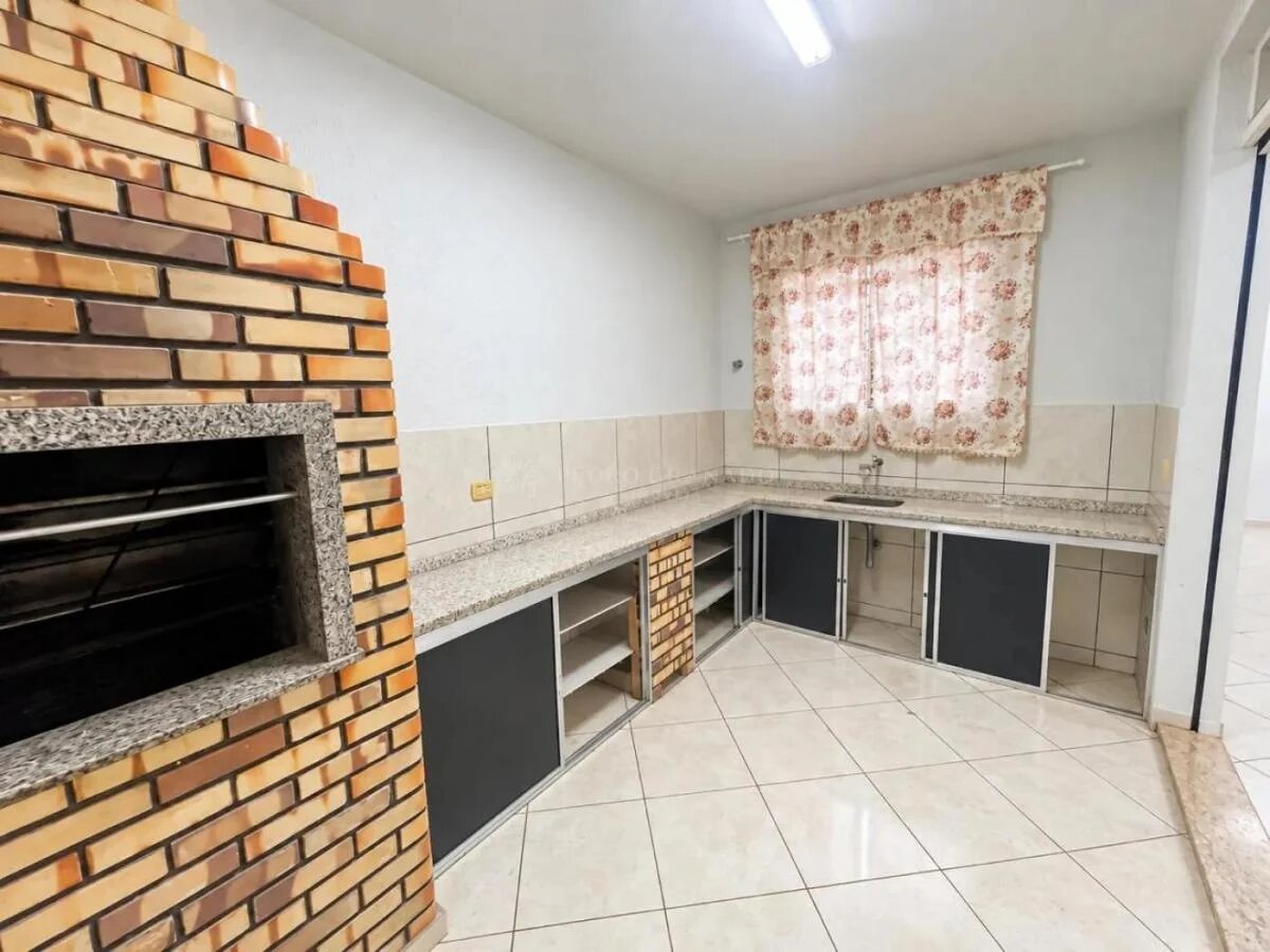 **Excelente Oportunidade Comercial – Salão de 195 m² com Mezanino Próximo à Av. Mandacaru**