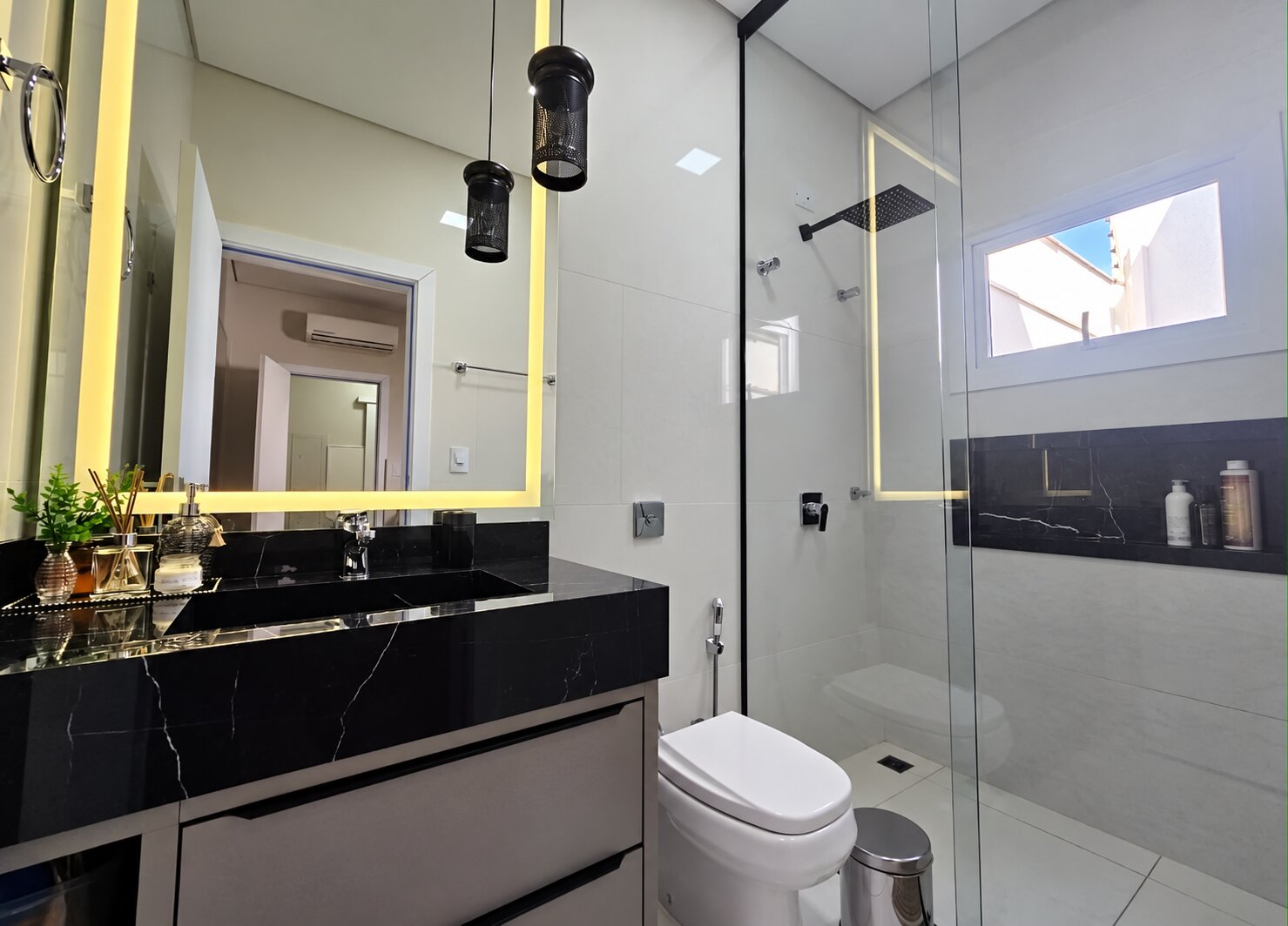 Casa com 3 Quartos, 276 m² à Venda no Jardim São Conrado - Maringá/PR