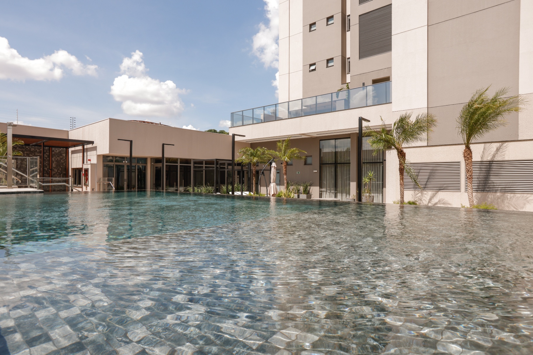 APARTAMENTO DE ALTO PADRÃO 3 SUÍTES AV. ITORORÓ R$-2.250.000,00