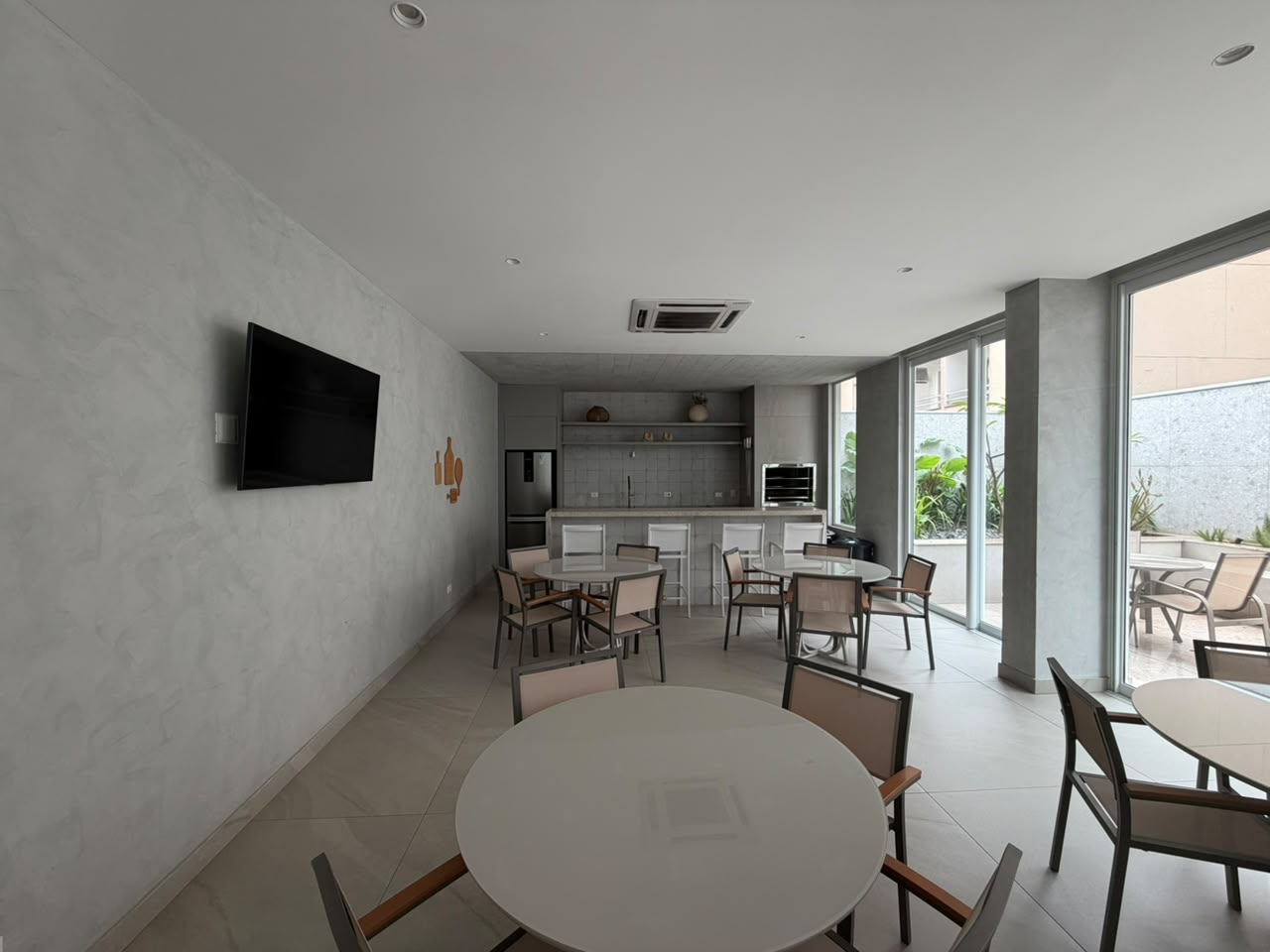 Apartamento com 3 Quartos, 116m² e 2 Vagas na Zona 07 - Maringá/PR