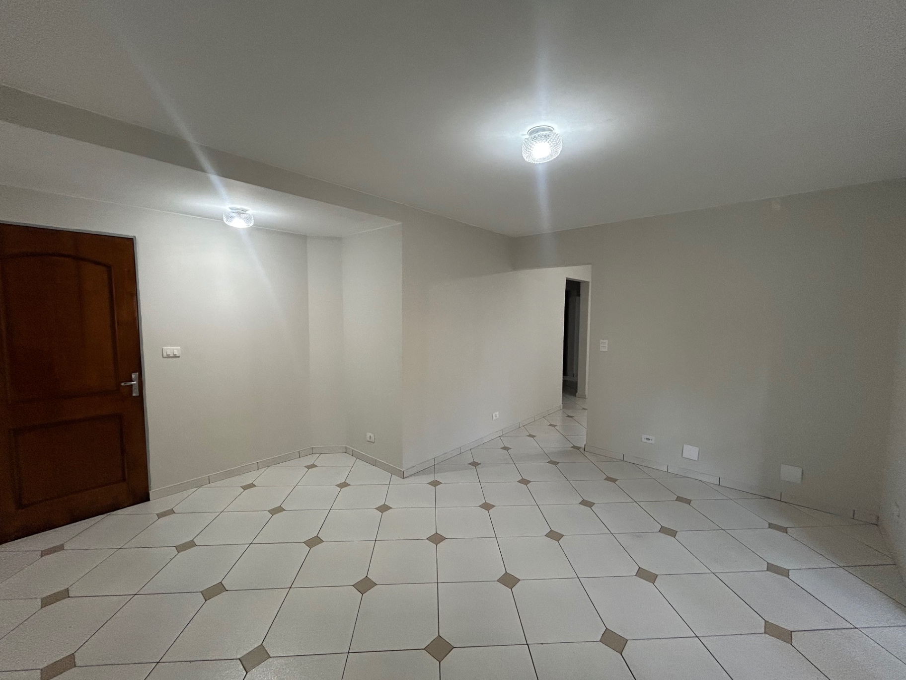 Apartamento com 3 Quartos e 120 m² na Zona 07 - Maringá/PR