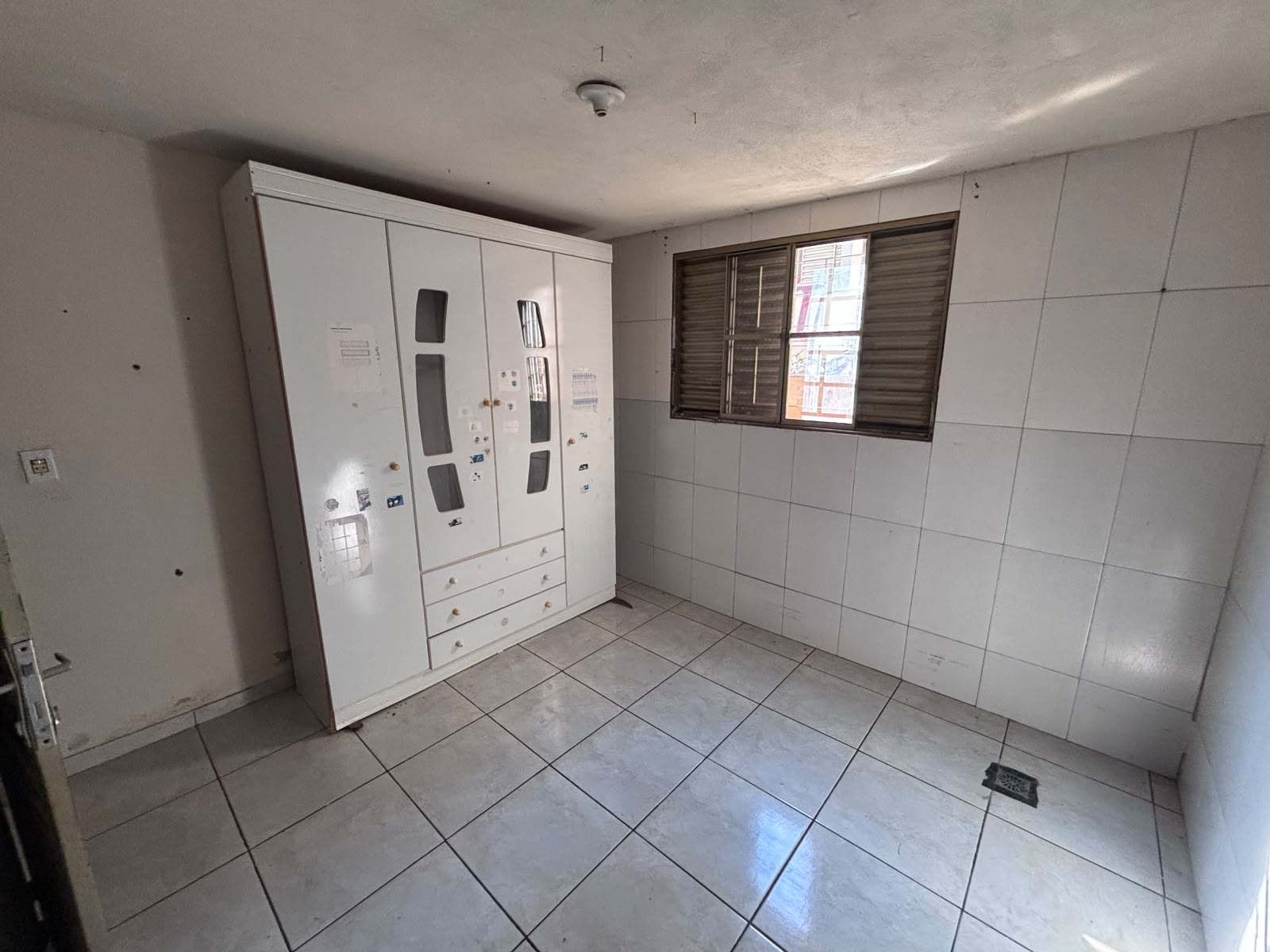 Kitnet com 2 Quartos e 60 m² - Vila Esperança, Maringá/PR