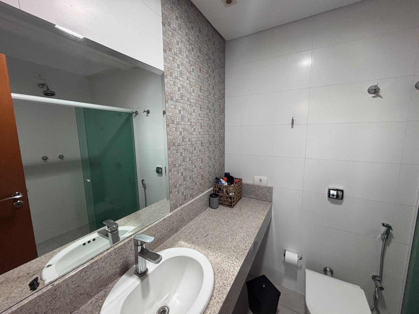 Casa em Condomínio com 4 Suítes, 400m² - Zona 08, Maringá/PR