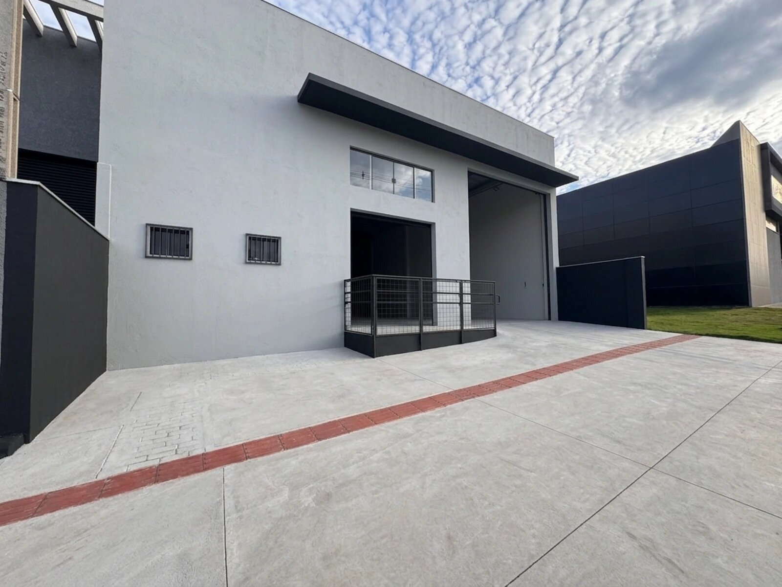 Seu negócio pode operar por duas ruas: salão de 342 m² no Bom Jardim por R$ 7.500/mês