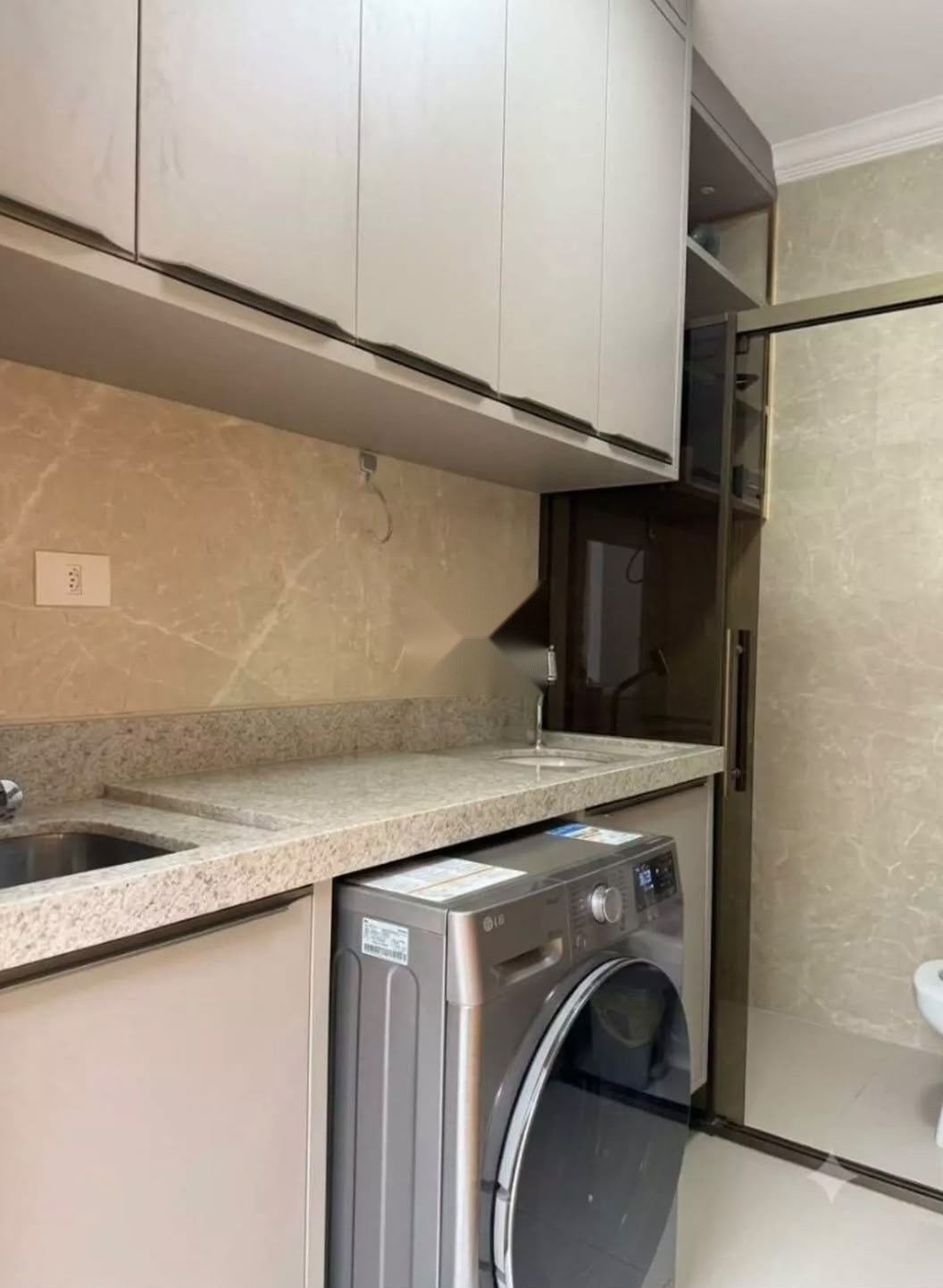 Sobrado com 4 Quartos e 150 m² no Jardim Novo Oásis - Maringá/PR
