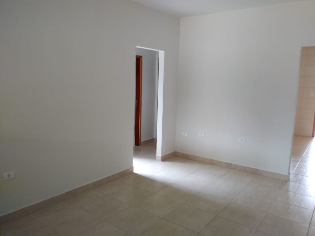 Casa com 3 Quartos, 97 m² - Parque Residencial Quebec, Maringá/PR