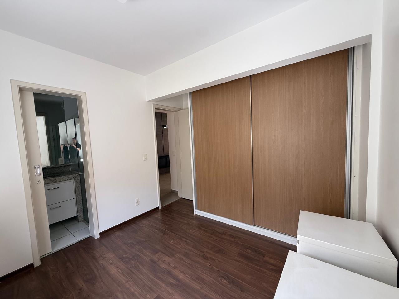 Cobertura Duplex Ed. Solar Saint Onoré com 4 Quartos e 220 m² para locação - Centro, Londrina/PR