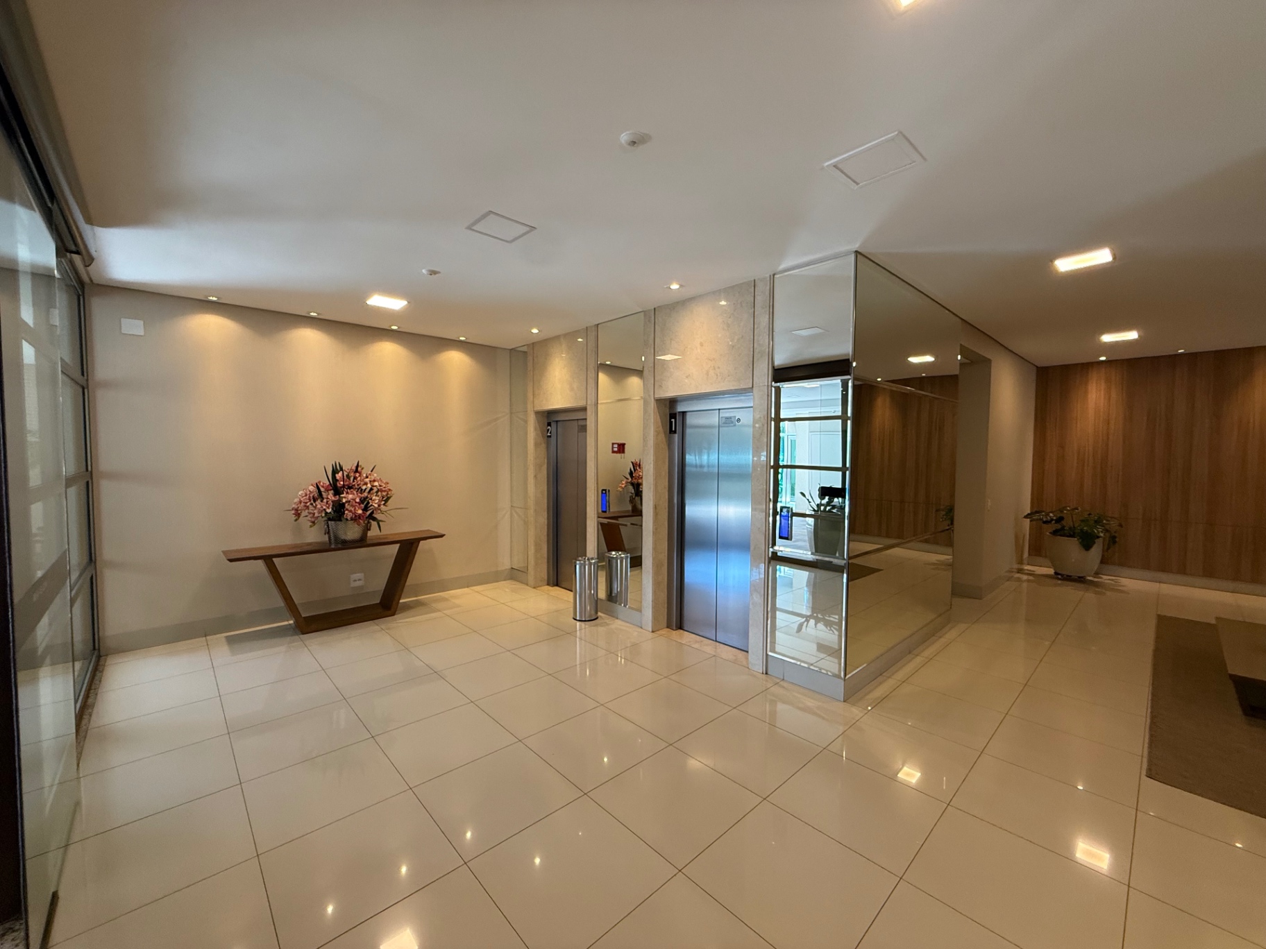 Apartamento com 4 Quartos e 176 m² na Zona 7 - Maringá/PR