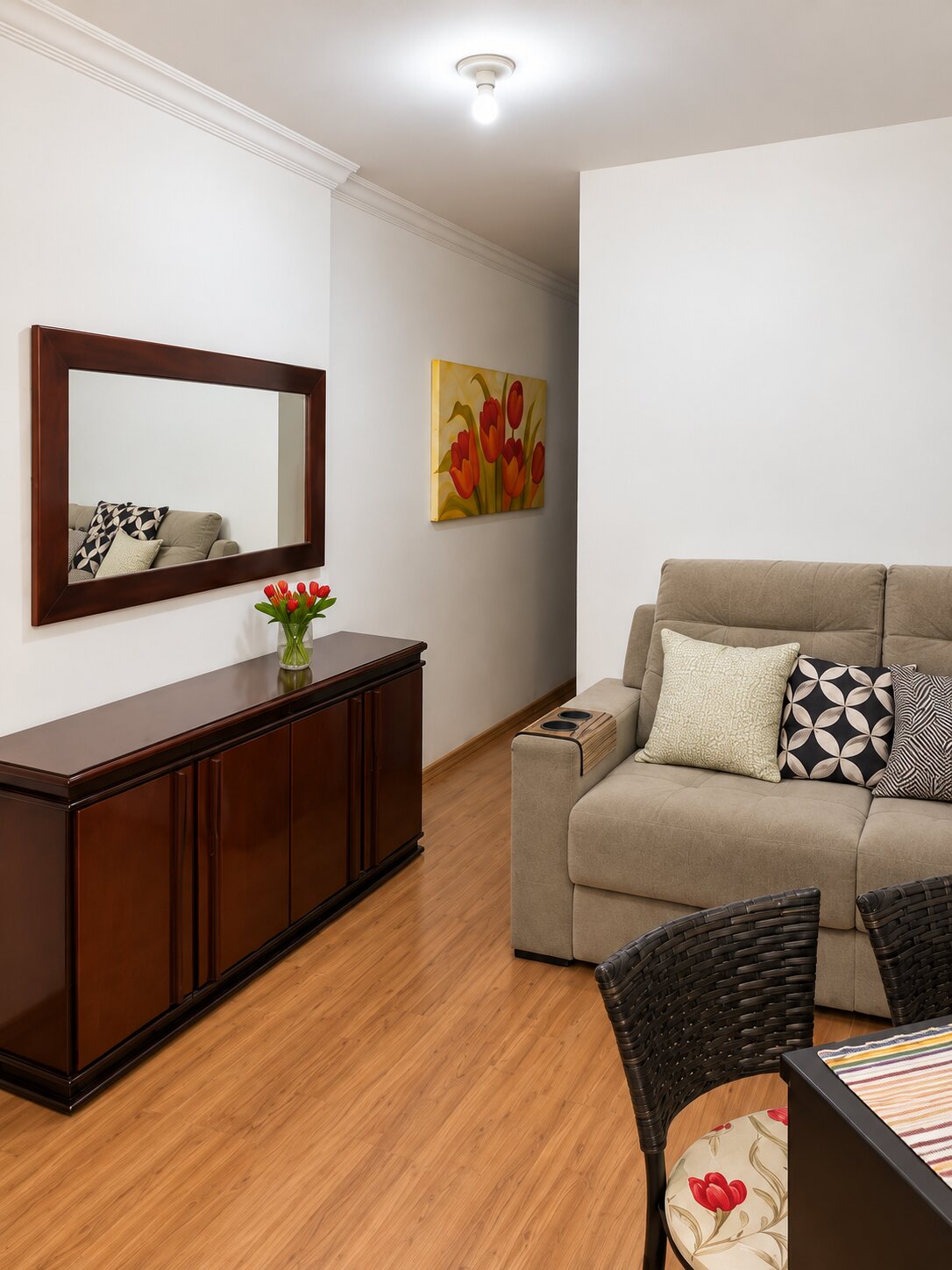 Apartamento com 2 Quartos, 49 m² - Jardim das Estações, Maringá/PR