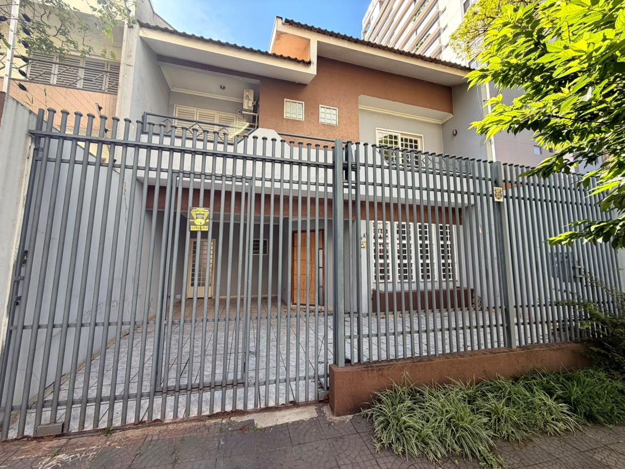 Sobrado com 3 Quartos, 120 m² na Zona 03 - Maringá/PR