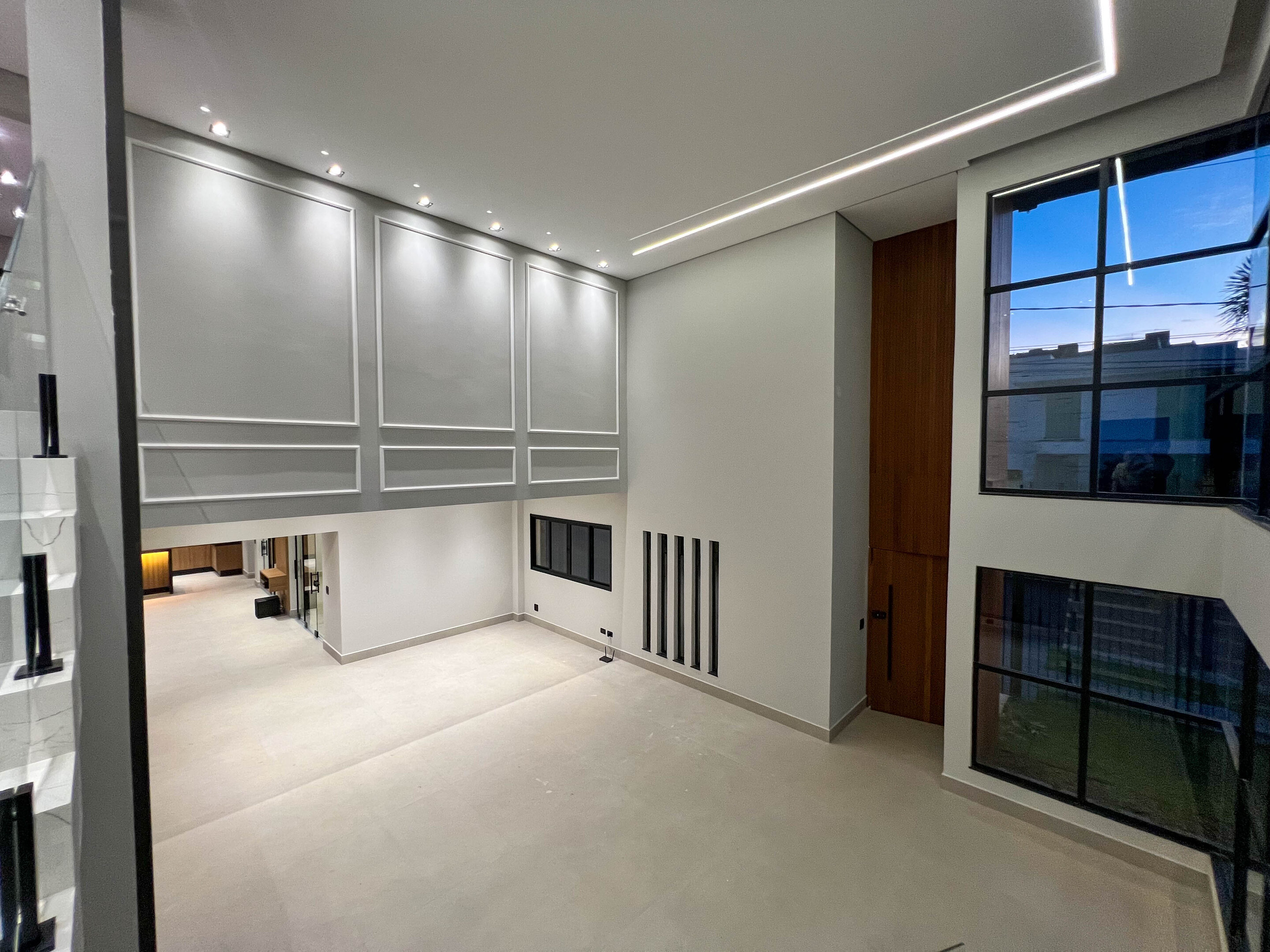 CASA DE ALTO PADRÃO 4 Quartos, 420 m² - JARDIM DAS NAÇÕES, Maringá/PR
