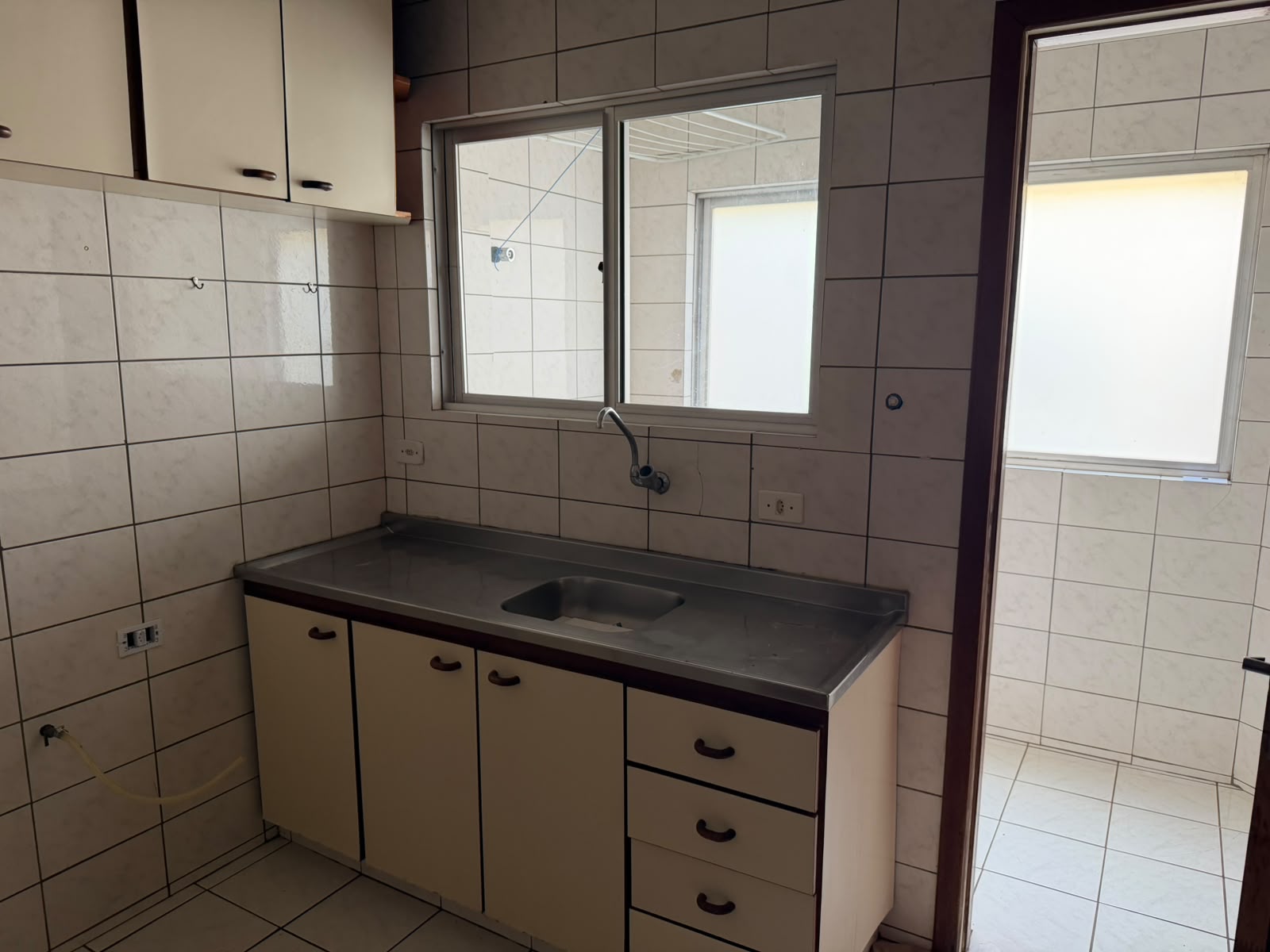 Apartamento com 2 Quartos, 90 m² na Zona 07 - Maringá/PR
