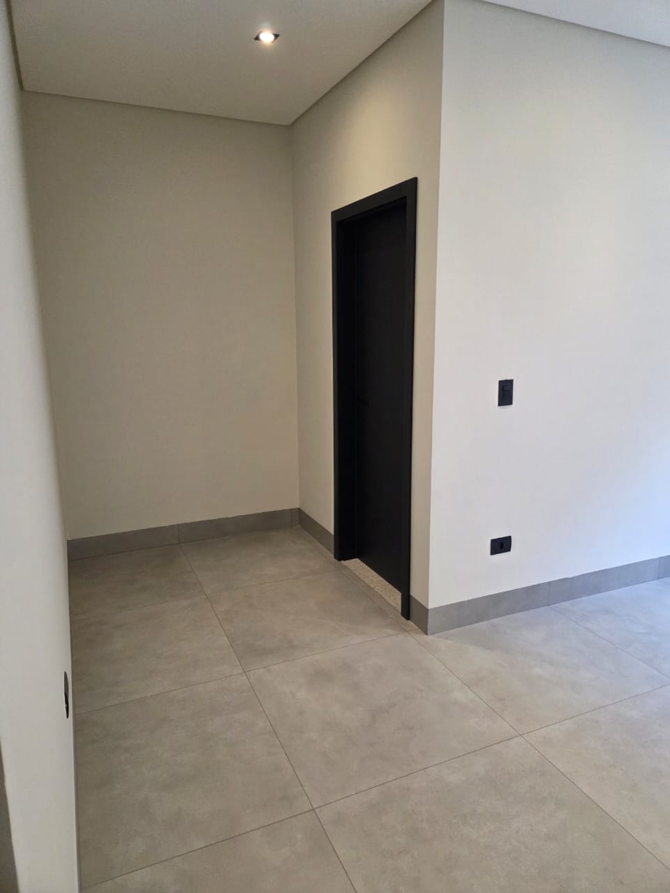 Excelente casa para locação/ venda  com 3 Suítes, 206 m² - Jardim Espanha, Maringá/PR