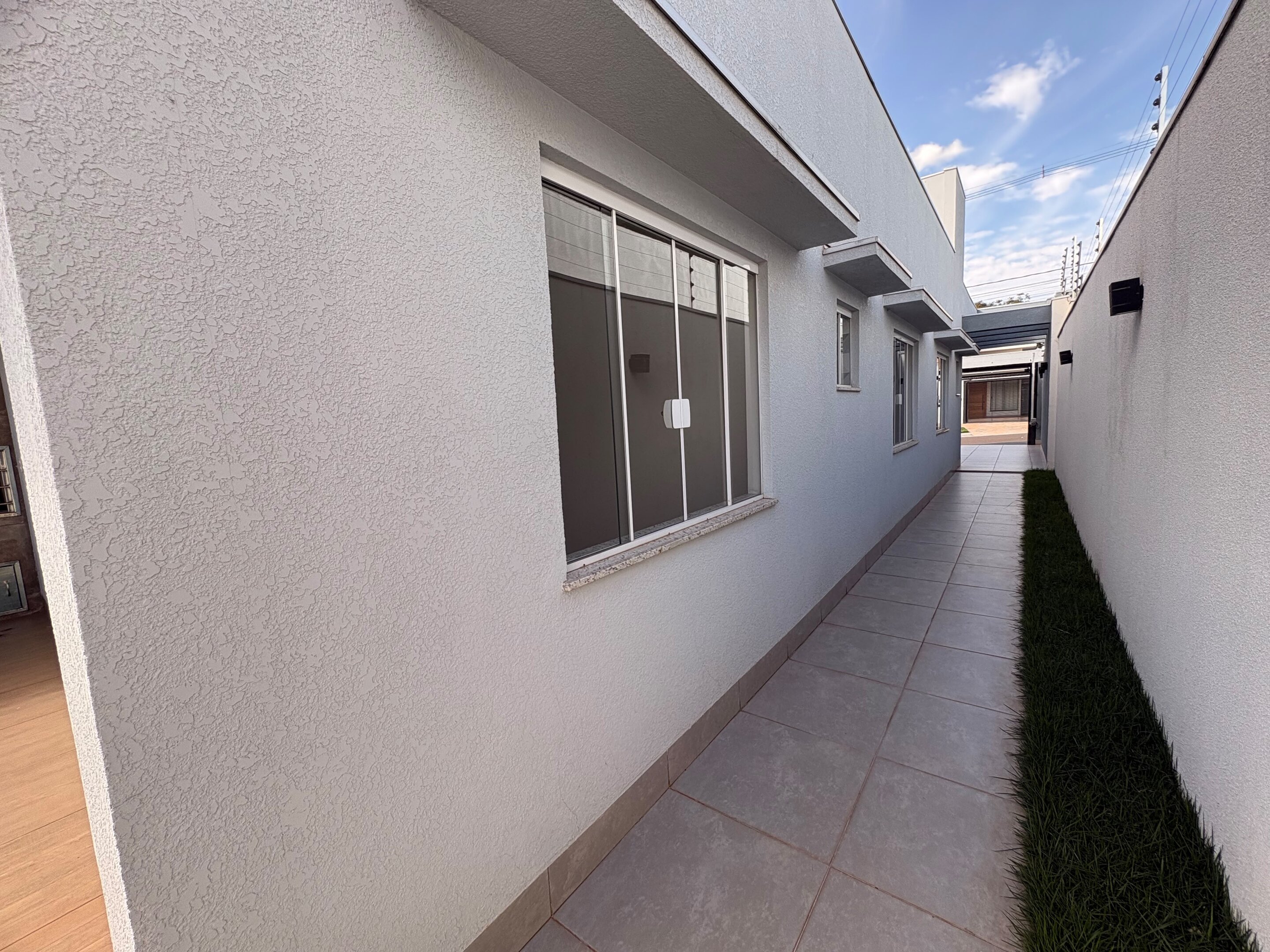 Casa para Venda com 1 suíte + 2 quartos  em Maringá-Pr