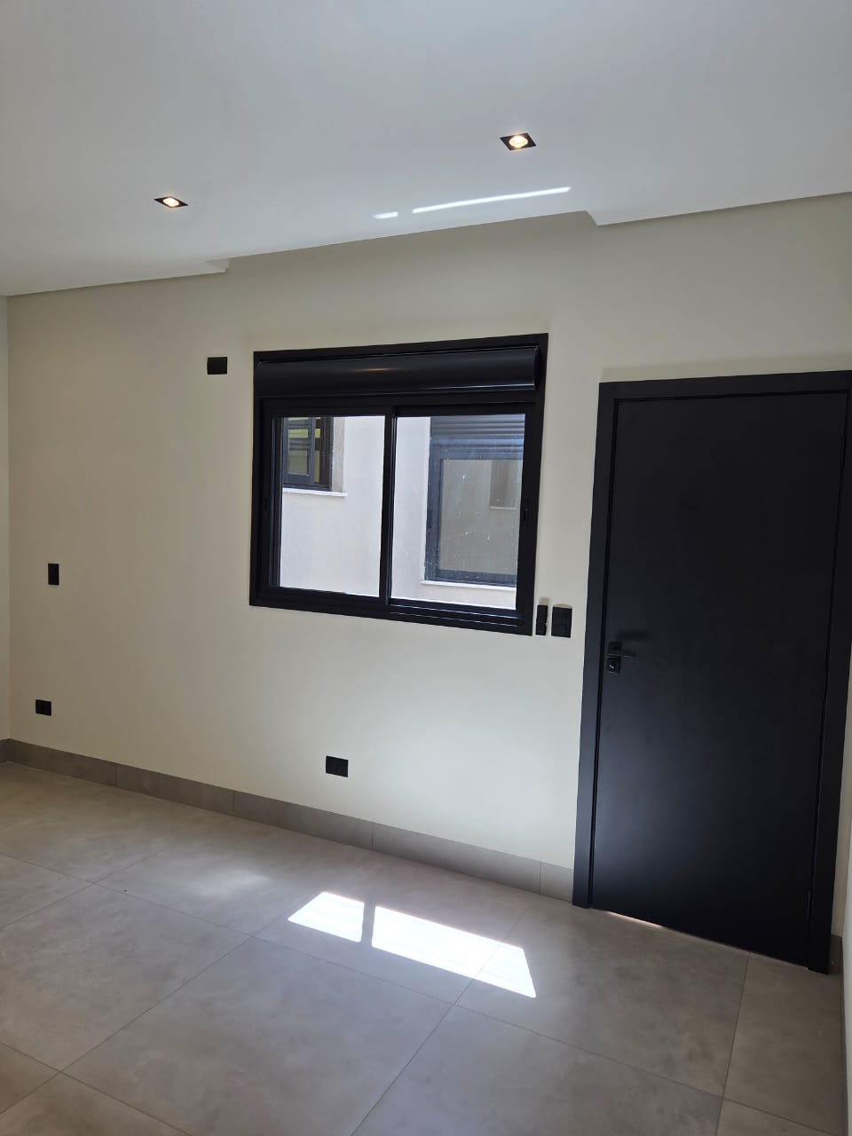 Excelente casa para locação/ venda  com 3 Suítes, 206 m² - Jardim Espanha, Maringá/PR