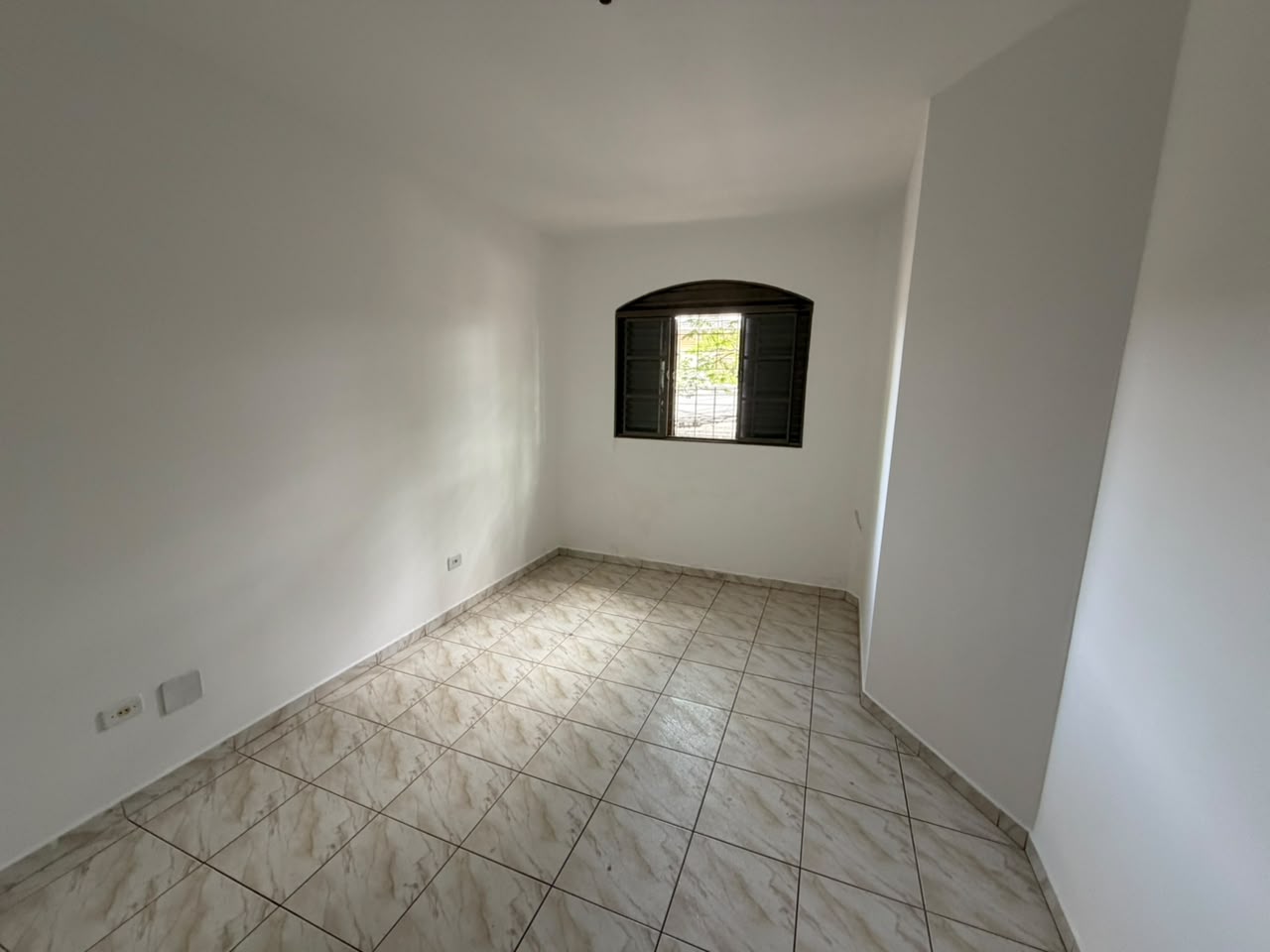 Apartamento com 3 Quartos e 80 m² - Vila Morangueira, Maringá/PR