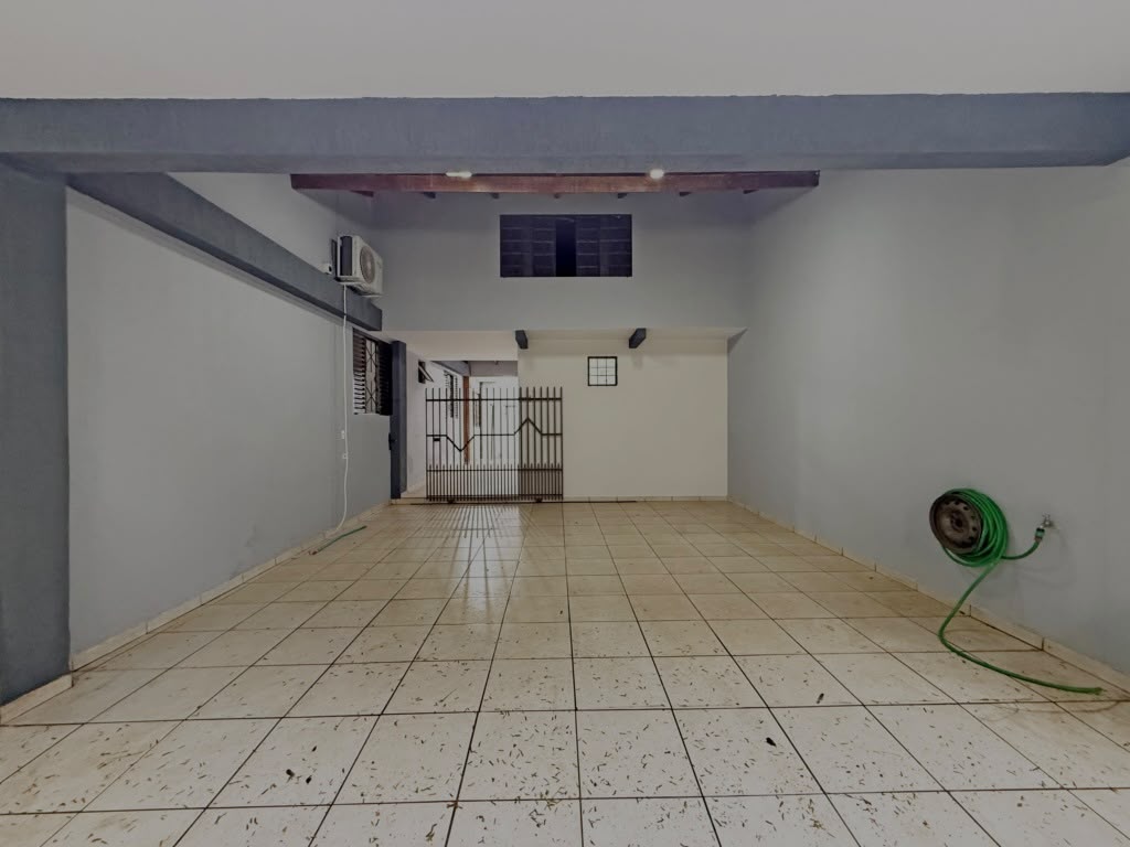🏡 CASA PARA LOCAÇÃO | 1 SUÍTE + 2 QUARTOS, CHURRASQUEIRA E 3 VAGAS NA VILA ESPERANÇA ✨