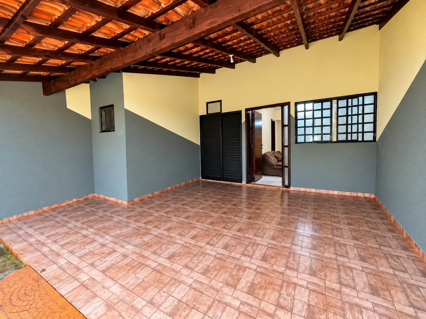 🏡 CASA À VENDA OU LOCAÇÃO | 3 QUARTOS SENDO 1 SUÍTE | JARDIM HIGIENÓPOLIS – MARINGÁ