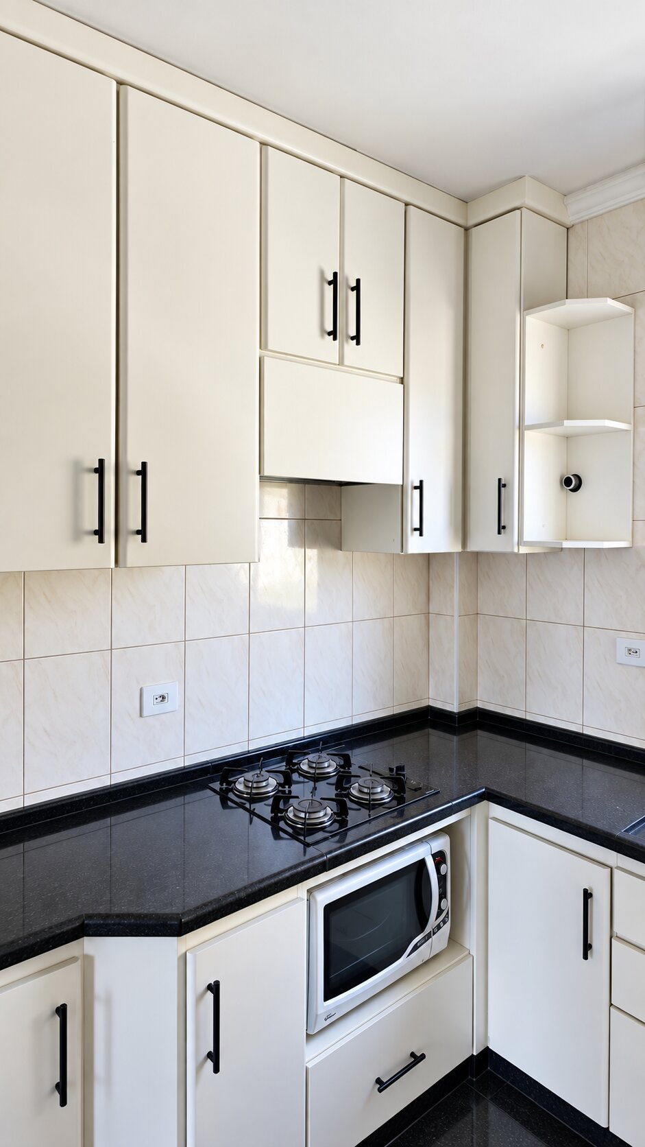 LINDO APARTAMENTO PROX. AO MUFFATO DA AV. JOÃO PAULINO 115 M2,   4 QUARTOS, SENDO 1 SUÍTE COM SACADA E BANHEIRA DE HIDRO