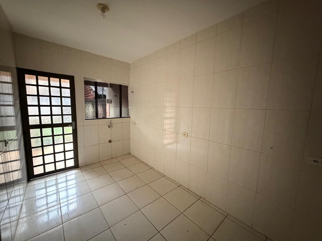 Casa com 2 Quartos, 80 m² e 2 Vagas - Jardim Verão, Sarandi/PR