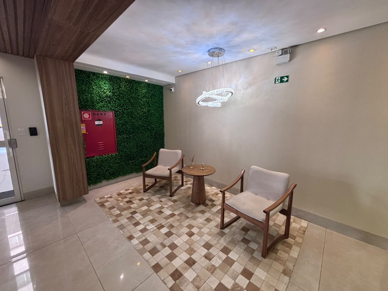 Apartamento com 2 Quartos e 48m² na Zona 03 - Maringá/PR