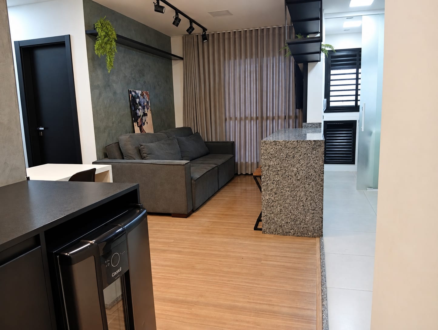 **Studio mobiliado no Connect Studios: conforto, praticidade e lazer completo!**