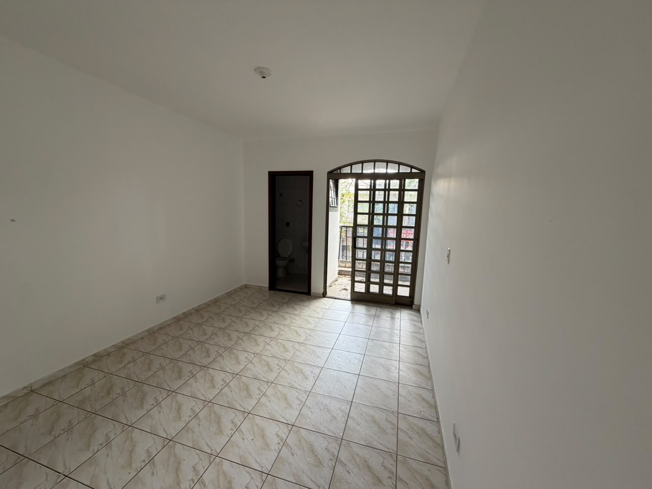 Apartamento com 3 Quartos e 80 m² - Vila Morangueira, Maringá/PR