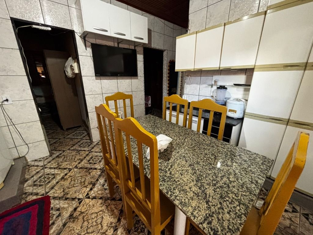 Casa para Alugar com 2 Quartos e 100m²  no Jardim Verão em Sarandi/PR