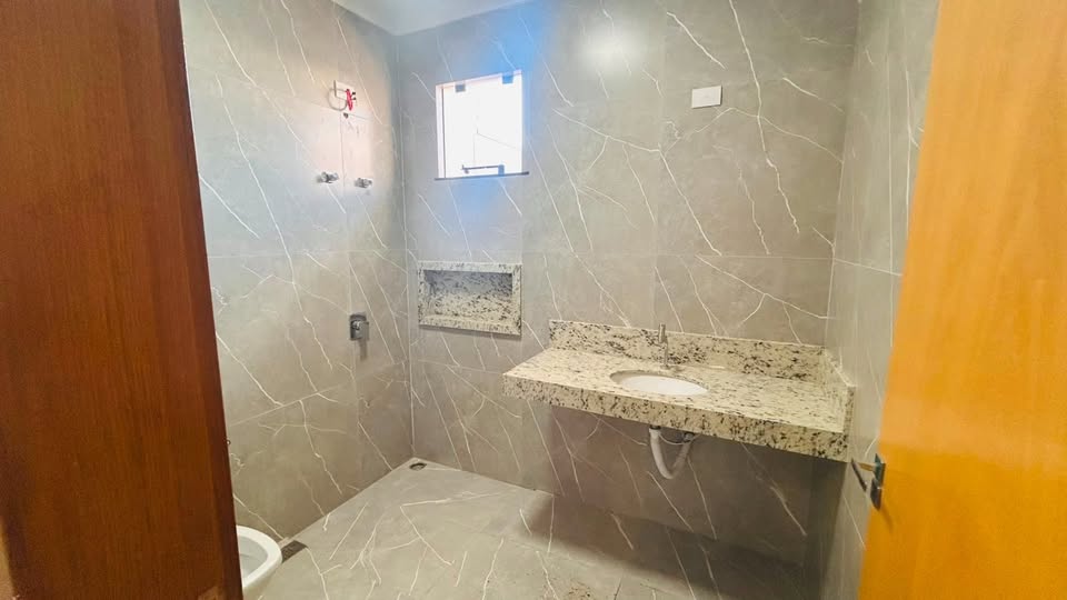 Piscina aquecida e espaço gourmet privativo: sua próxima casa pode estar no Bom Jardim.