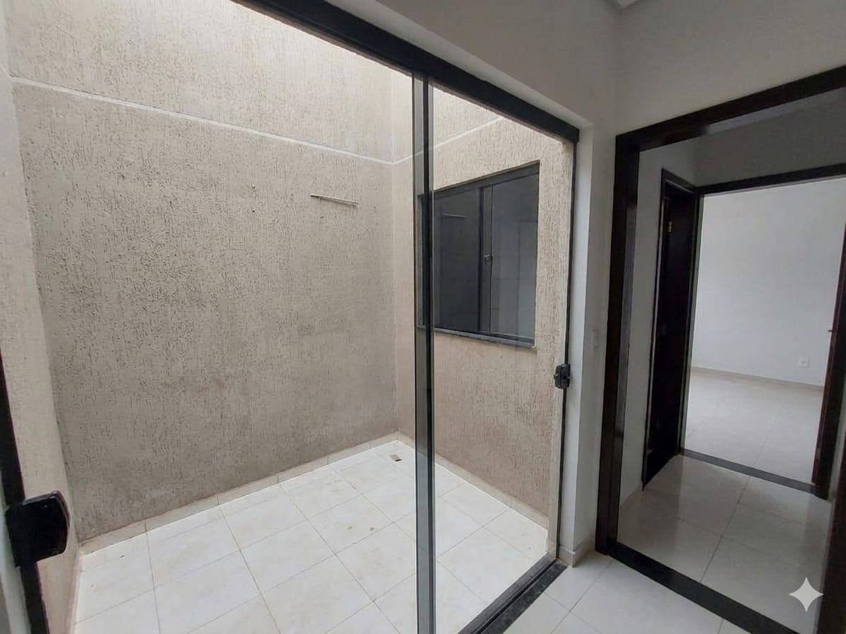Apartamento de 110 m² com 2 Quartos, 1 Suíte e Sacada no Jardim Universo — Maringá/PR