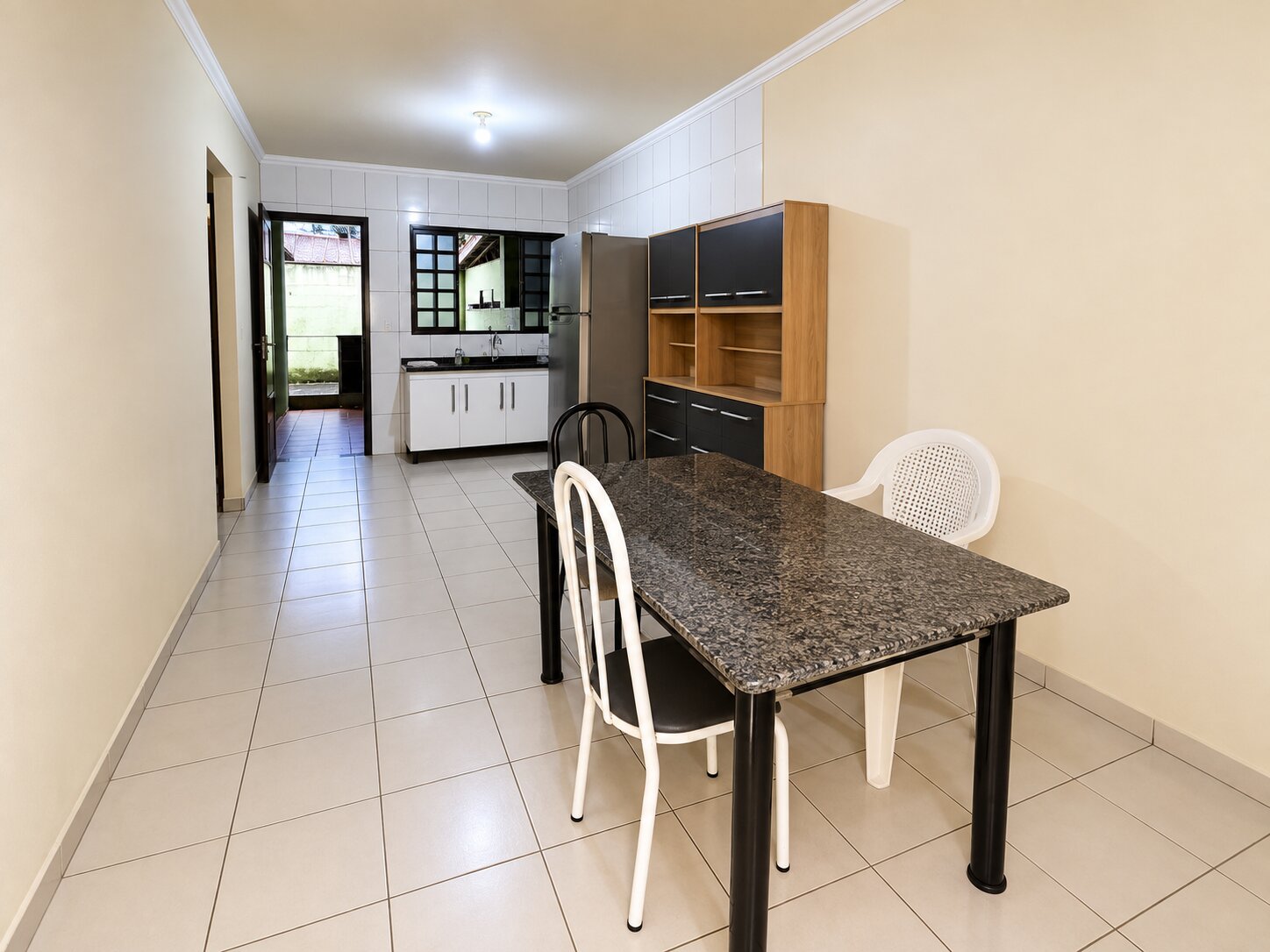 🏡 CASA À VENDA OU LOCAÇÃO | 3 QUARTOS SENDO 1 SUÍTE | JARDIM HIGIENÓPOLIS – MARINGÁ