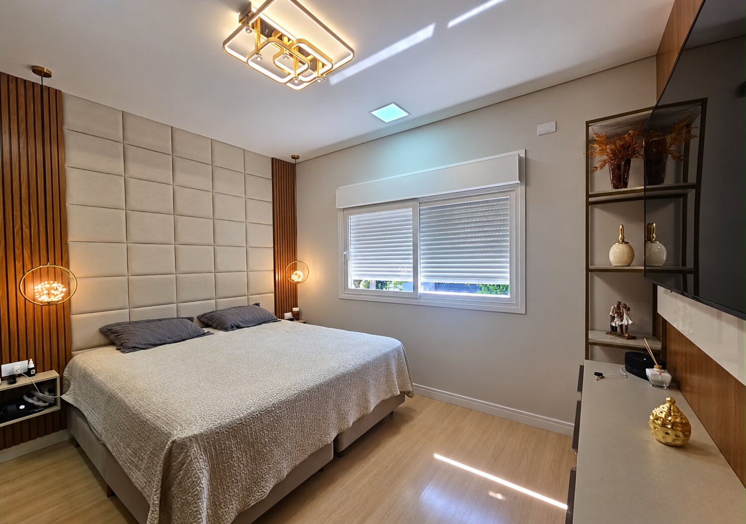 Casa com 3 Quartos, 276 m² à Venda no Jardim São Conrado - Maringá/PR