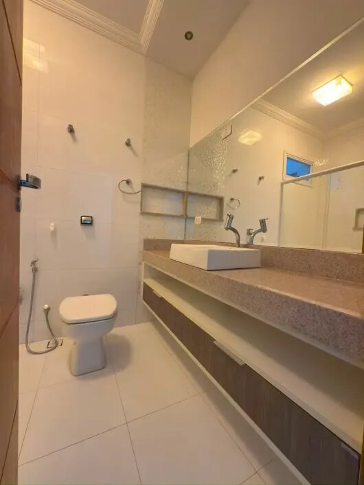 Mude sem começar do zero: casa mobiliada com 3 suítes e espaço gourmet no Jardim Paraizo