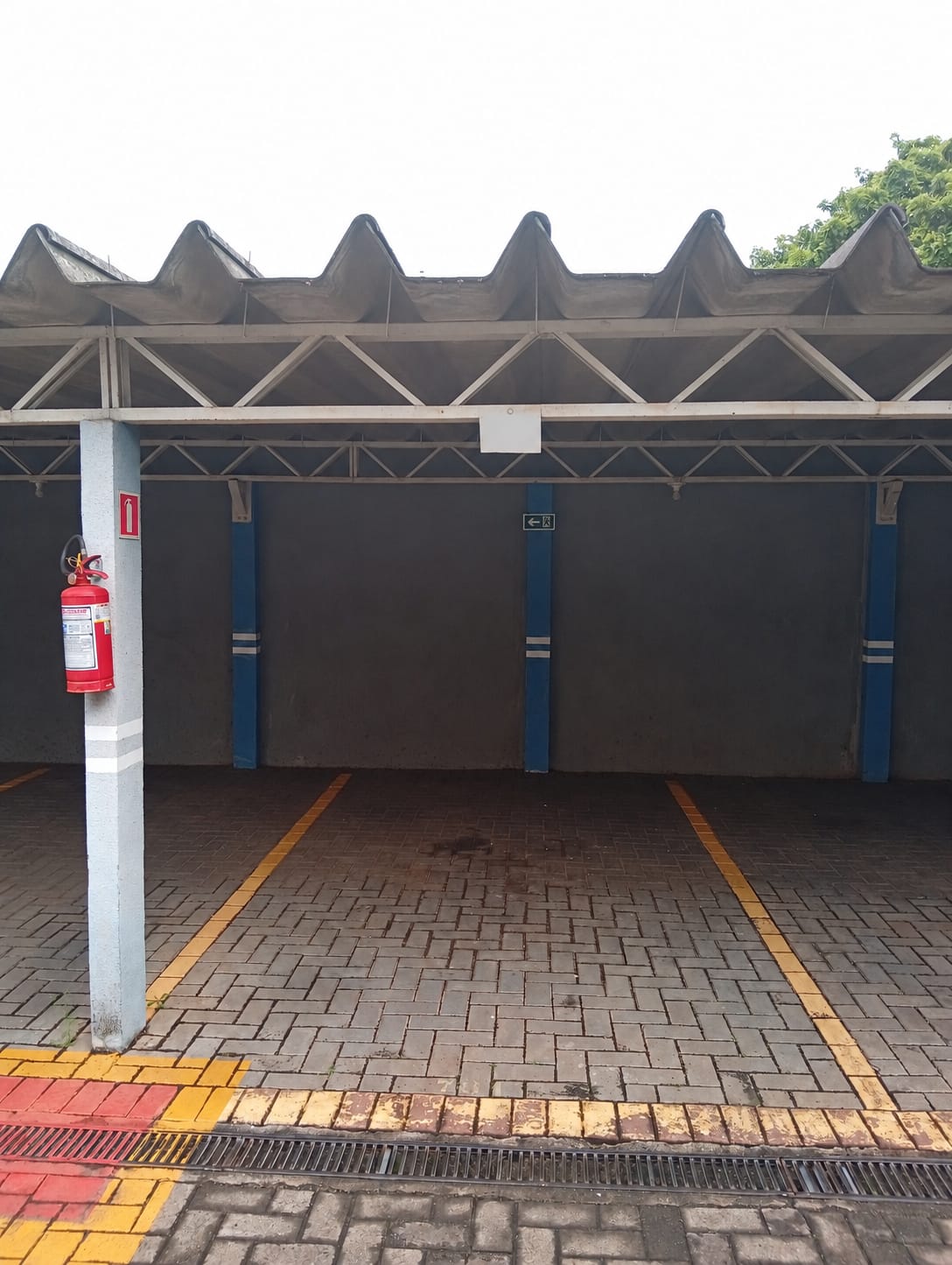 **Apartamento de 3 quartos com garagem e elevador no Edifício Lírios**
