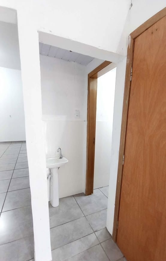 Conjunto Comercial com 100 m² na Zona 07 - Maringá/PR