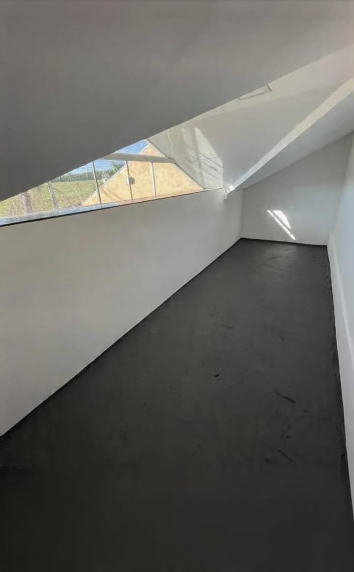 Mais espaço para sua família: casa com 4 quartos e piscina para alugar por R$ 5 mil