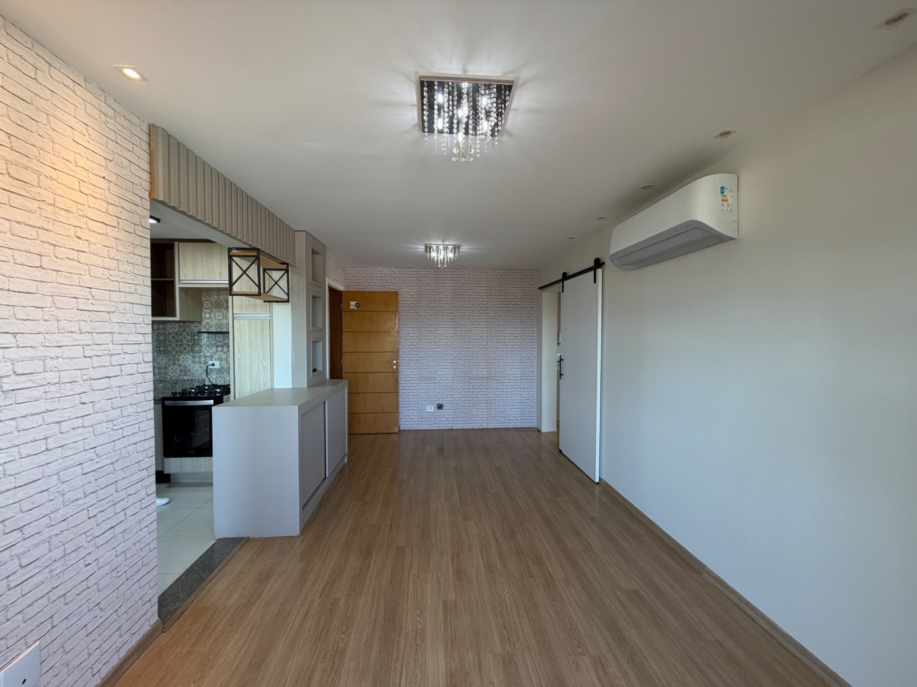 Apartamento com 3 Quartos e 80 m² na Zona 02 em Maringá/PR - 2 Vagas