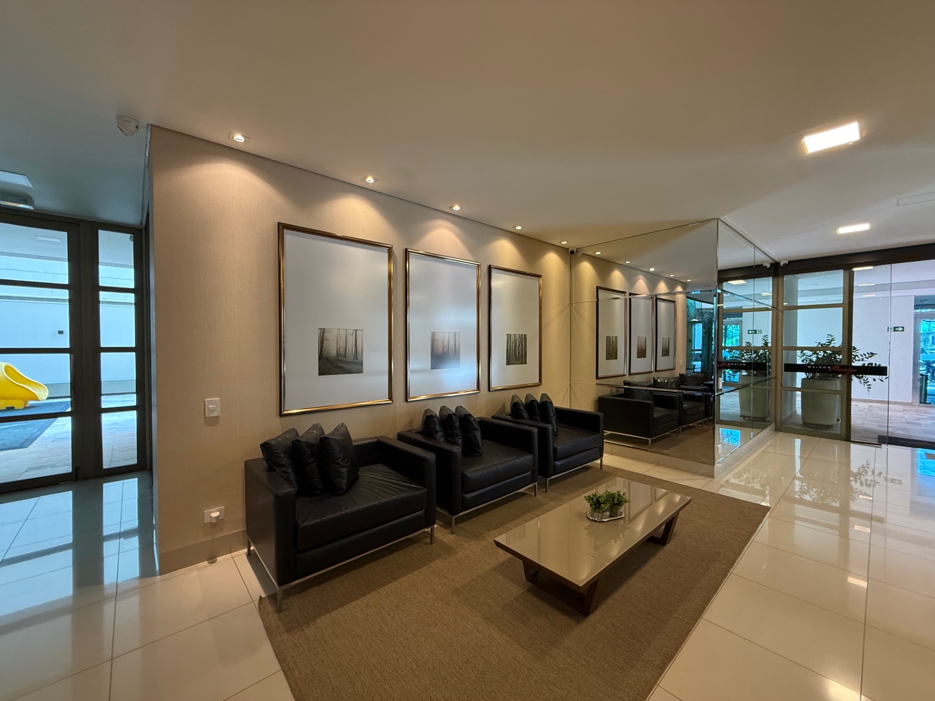 Apartamento com 4 Quartos e 176 m² na Zona 7 - Maringá/PR