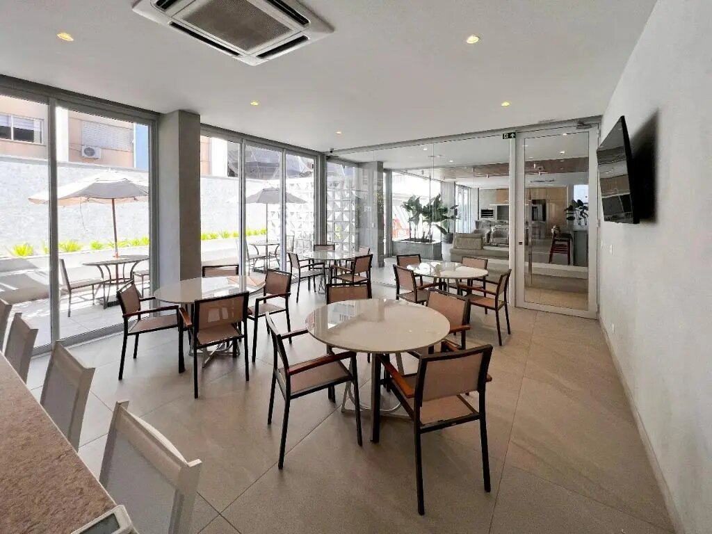 Apartamento com 3 Quartos, 116m² e 2 Vagas na Zona 07 - Maringá/PR