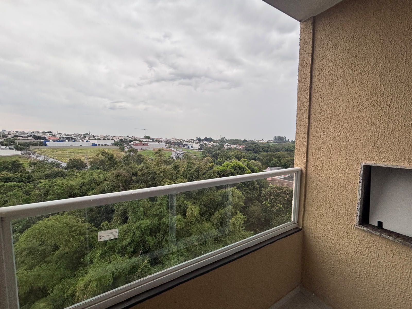 Apartamento com 2 Quartos, 49 m² e 1 Vaga - Zona 07, Maringá/PR