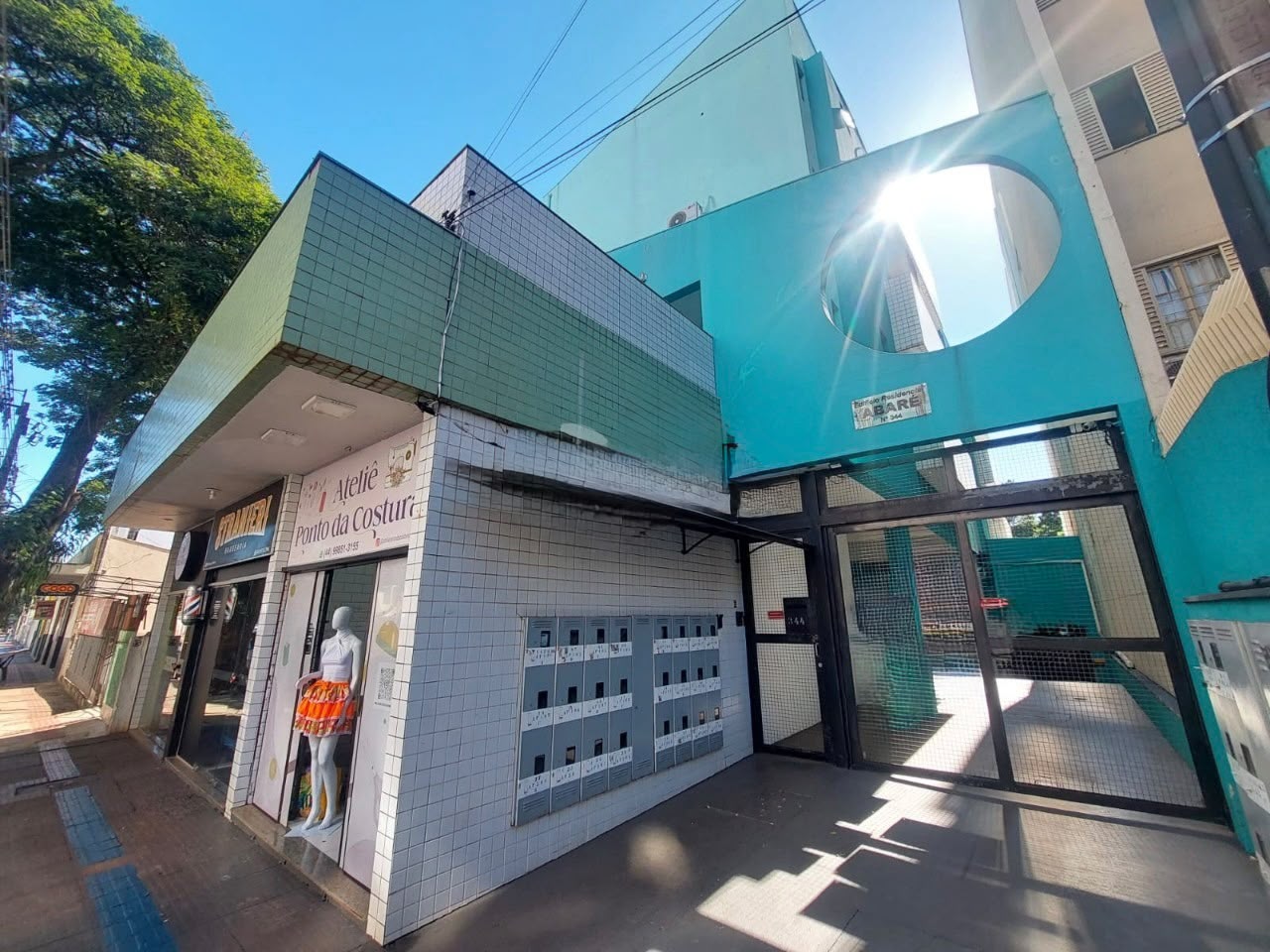 Kitnet com 1 Quarto e 1 Vaga de Garagem, 27 m² - Zona 7, Maringá/PR