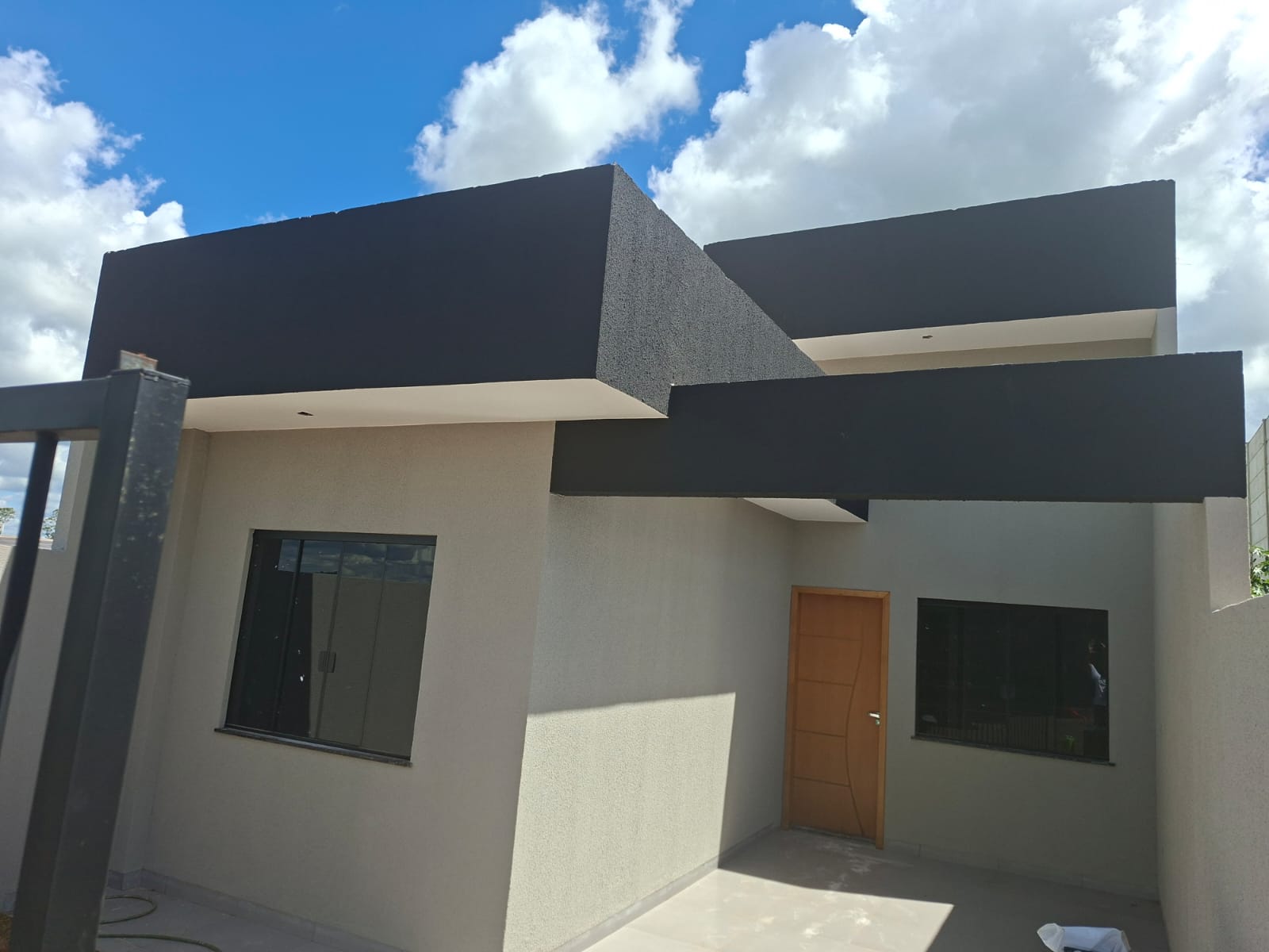 Casa à Venda  com 1 Suíte + 1 Quarto no  Jardim itália -  Marialva PR,
