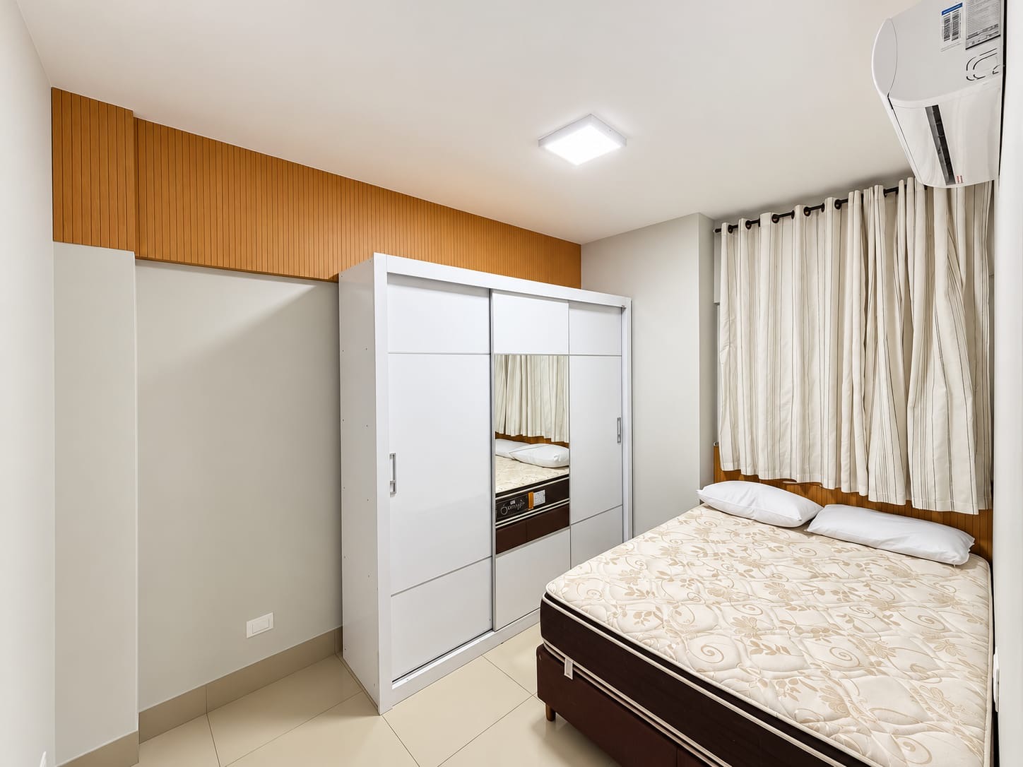 Excelente apartamento com 3 Quartos e 78m² para alugar na Zona 01 - Maringá/PR