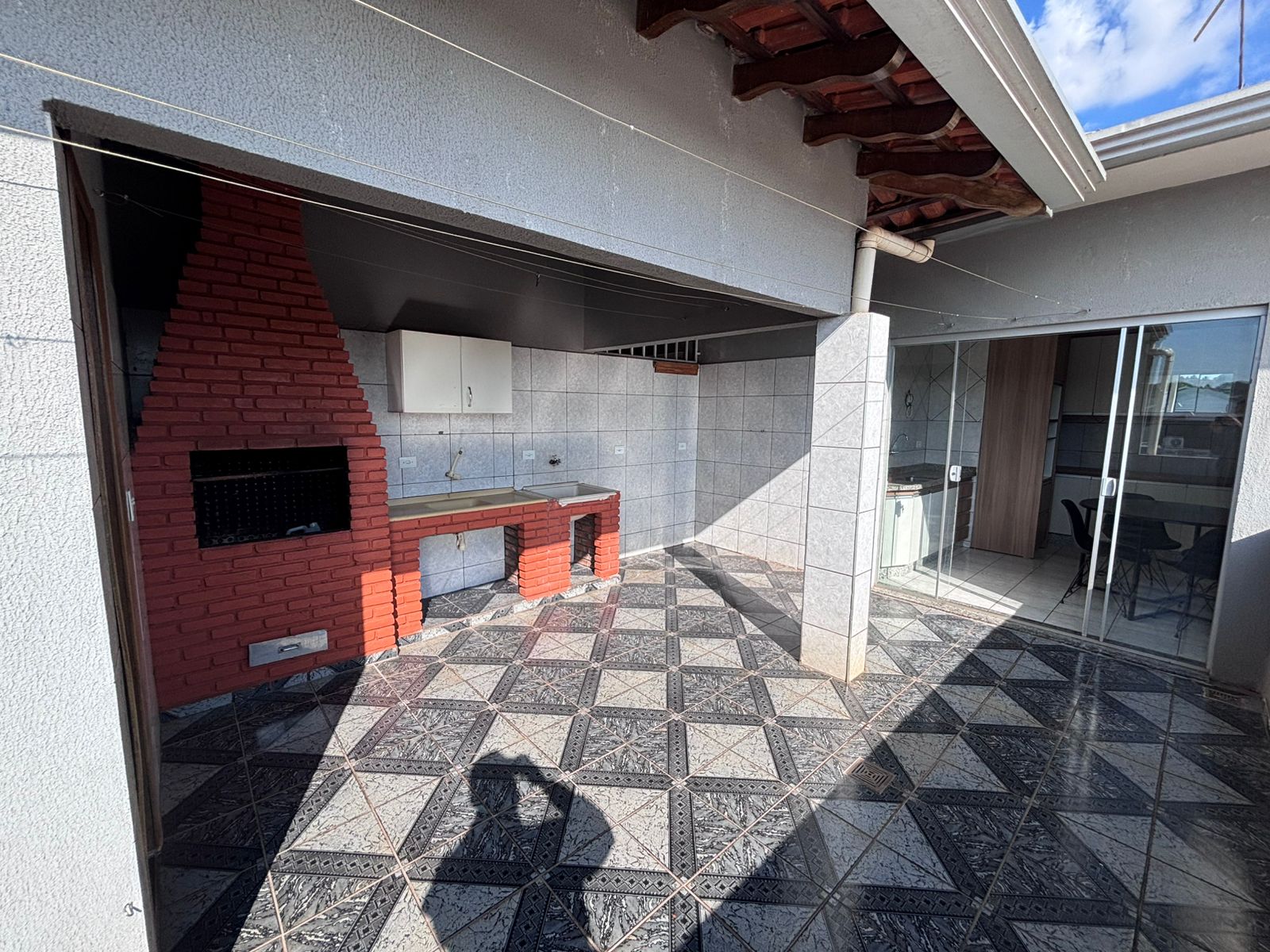Apartamento com 3 Quartos, 130 m² no Parque Residencial Tuiuti - Maringá/PR